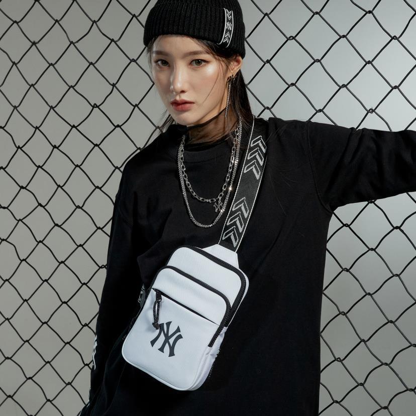 Giày thể thao, Balo thể thao, Nón thể thao, Thương hiệu giày nổi tiếng, Giày Adidas, Giày Nike, Balo Nike, Balo Adidas, Nón Nike, Nón Adidas