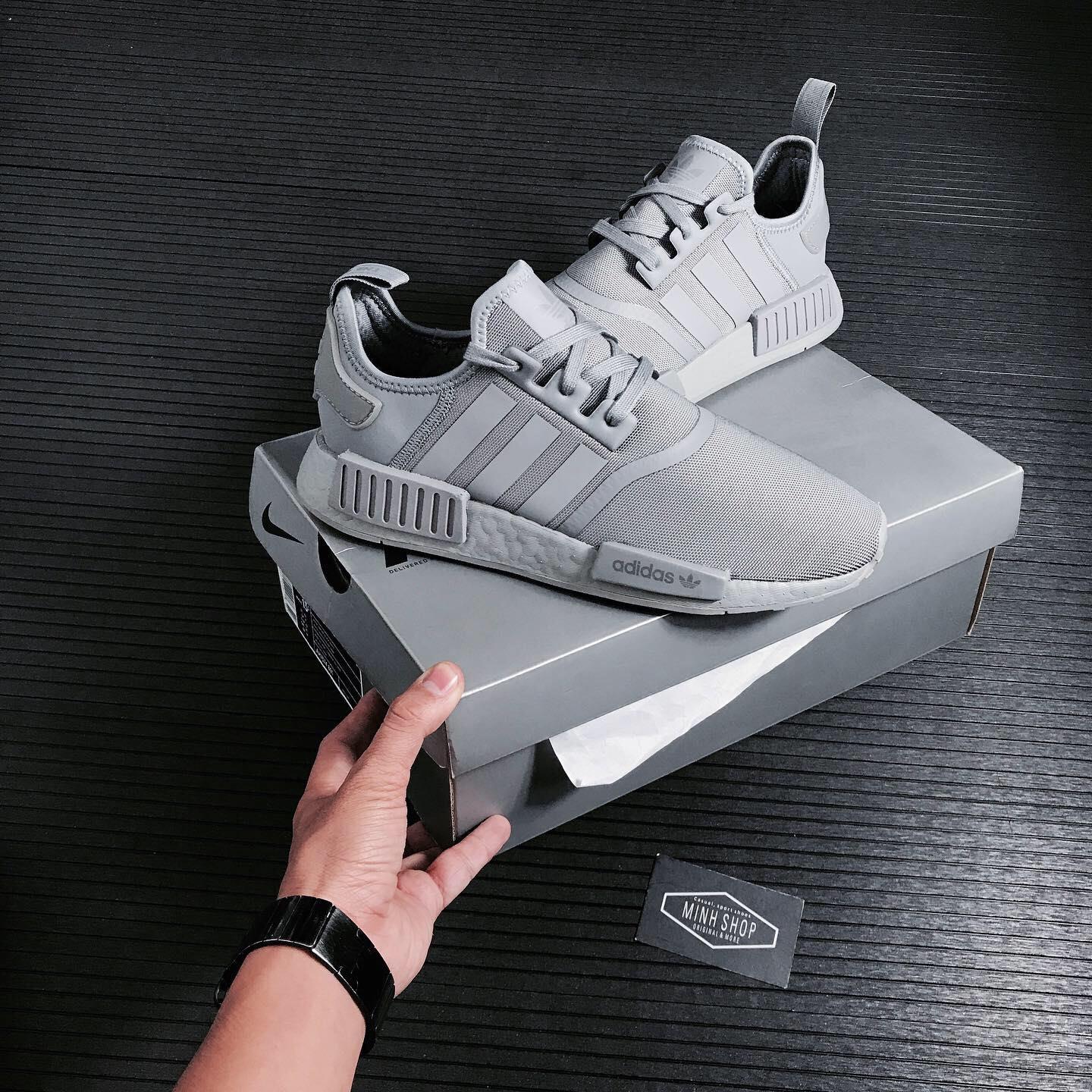 giày thể thao chính hãng, giày nike chính hãng, giày adidas chính hãng, giày newbalance chính hãng, giày converse chính hãng, giày puma chính hãng, giày vans chính hãng, giày asics chính hãng, giày everlast chính hãng, nước hoa chính hãng, ba lô, dép, dép quai ngang