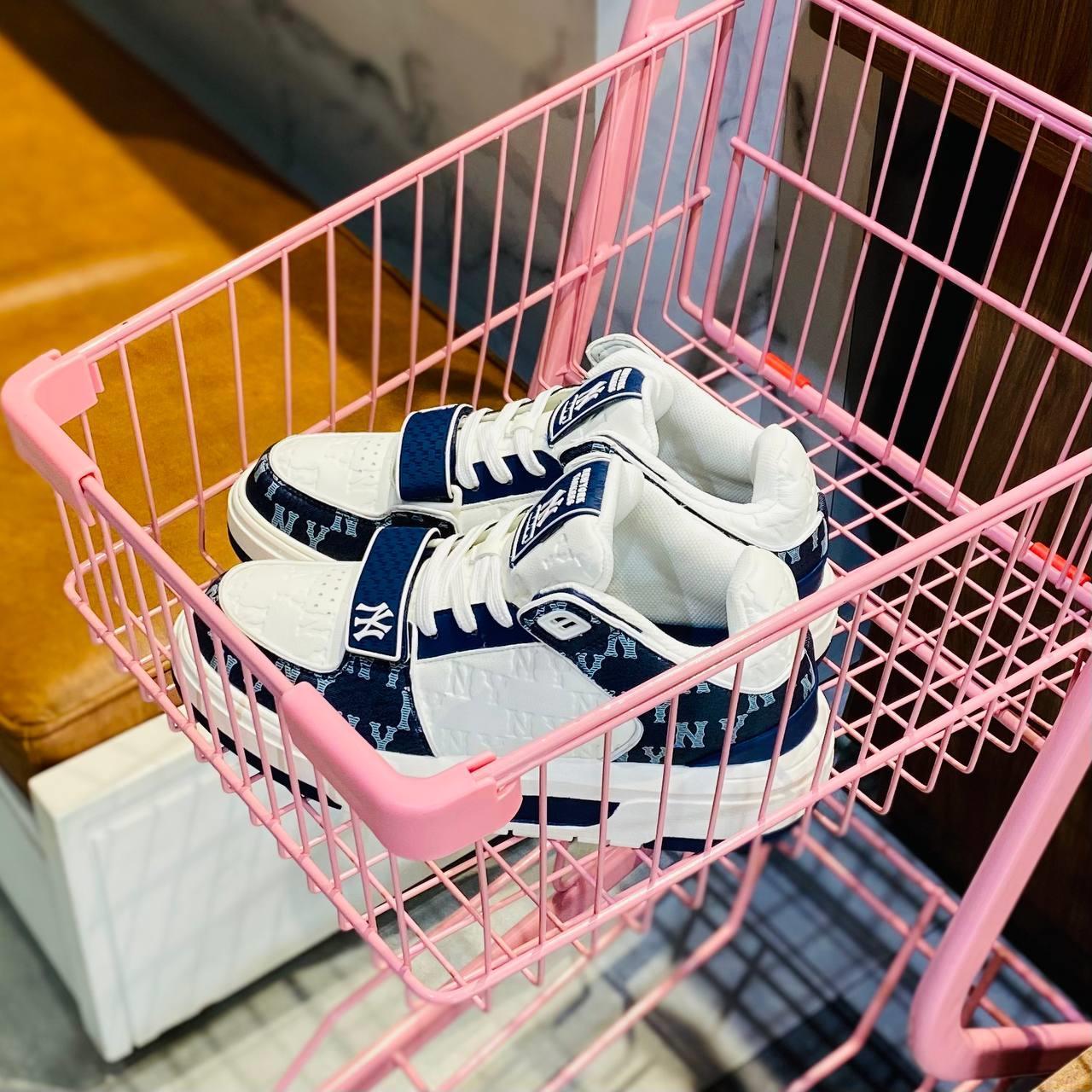 Giày thể thao, Balo thể thao, Nón thể thao, Thương hiệu giày nổi tiếng, Giày Adidas, Giày Nike, Balo Nike, Balo Adidas, Nón Nike, Nón Adidas