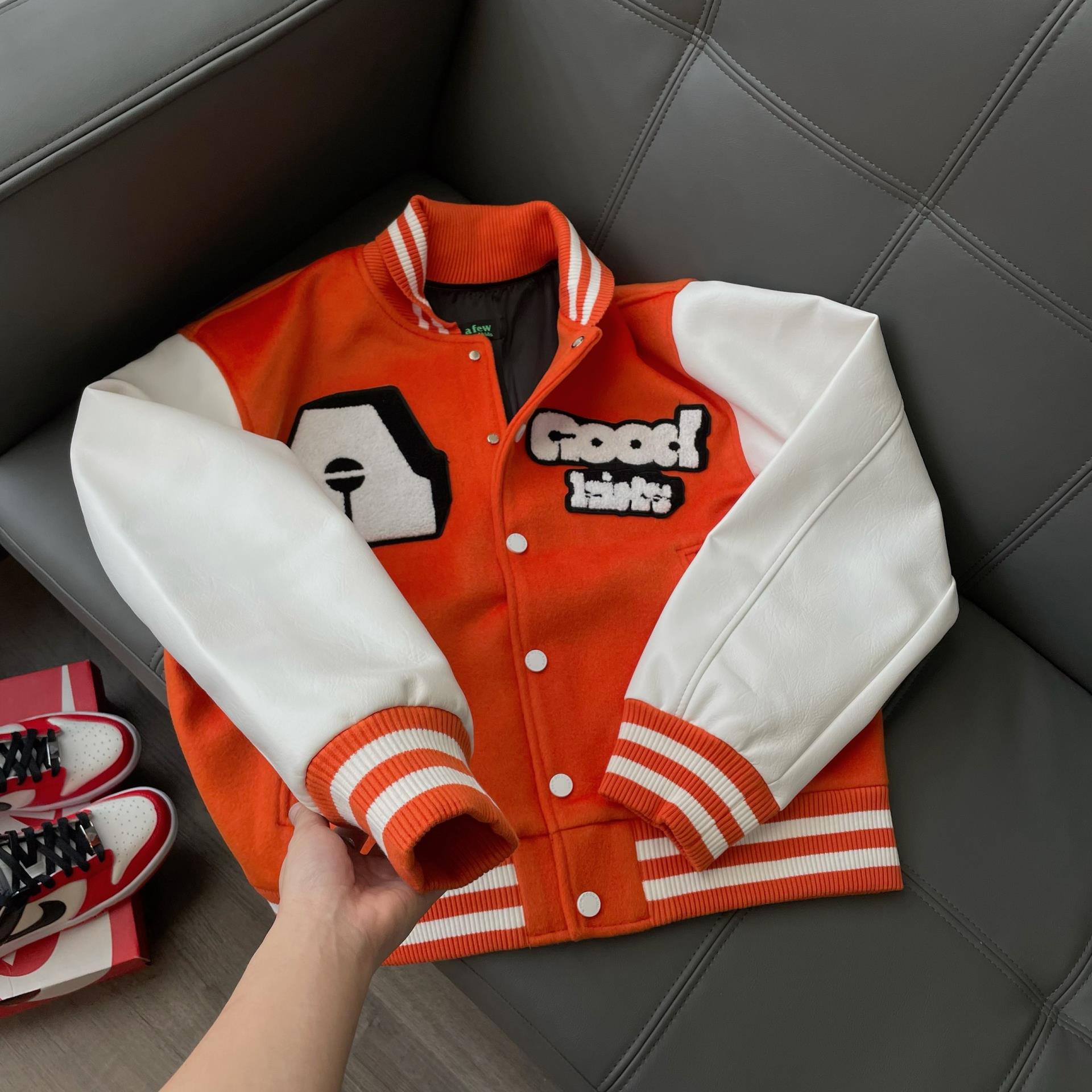 giày thể thao chính hãng, giày nike chính hãng, giày adidas chính hãng, giày newbalance chính hãng, giày converse chính hãng, giày puma chính hãng, giày vans chính hãng, giày asics chính hãng, giày everlast chính hãng, nước hoa chính hãng, ba lô, dép, dép quai ngang