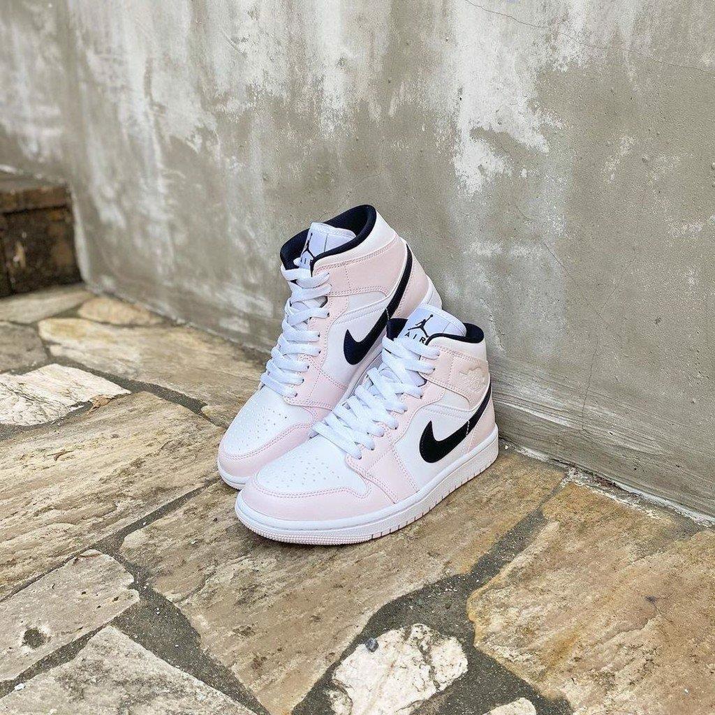 giày thể thao chính hãng, giày nike chính hãng, giày adidas chính hãng, giày newbalance chính hãng, giày converse chính hãng, giày puma chính hãng, giày vans chính hãng, giày asics chính hãng, giày everlast chính hãng, nước hoa chính hãng, ba lô, dép, dép quai ngang