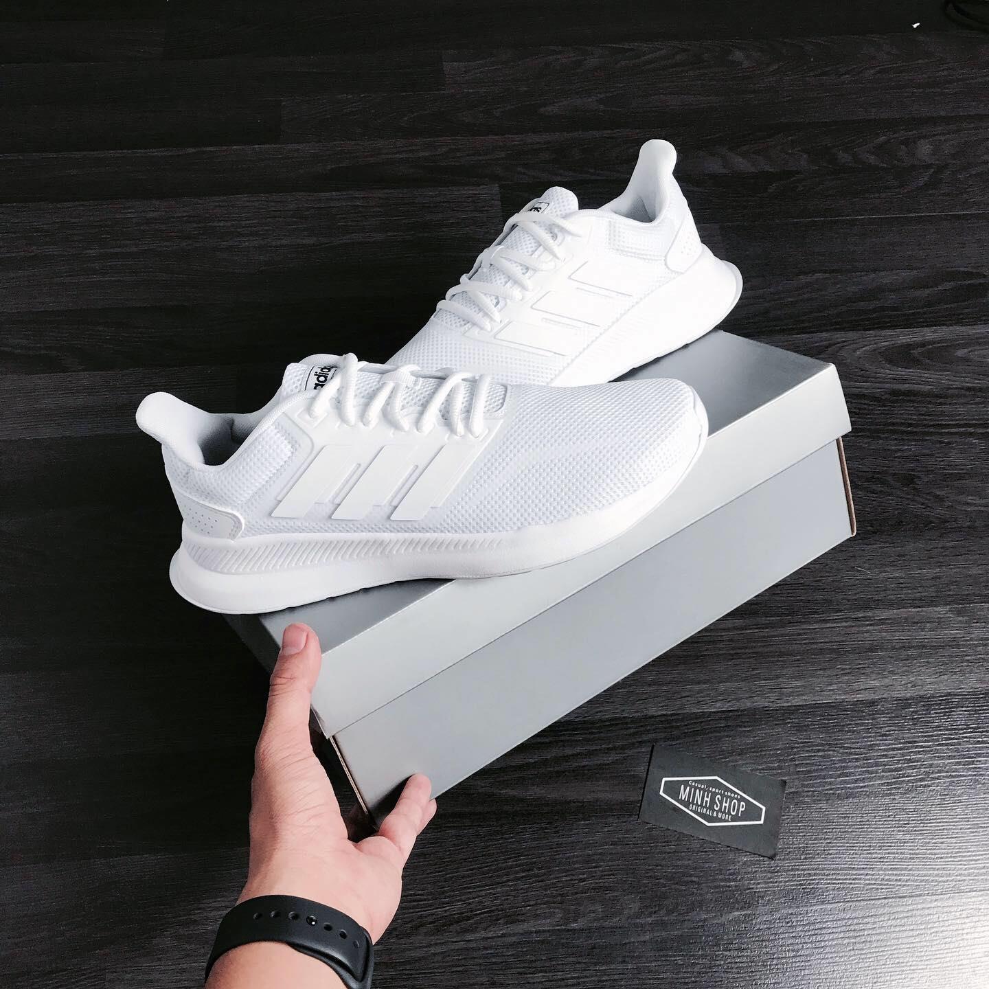 giày thể thao chính hãng, giày nike chính hãng, giày adidas chính hãng, giày newbalance chính hãng, giày converse chính hãng, giày puma chính hãng, giày vans chính hãng, giày asics chính hãng, giày everlast chính hãng, nước hoa chính hãng, ba lô, dép, dép quai ngang