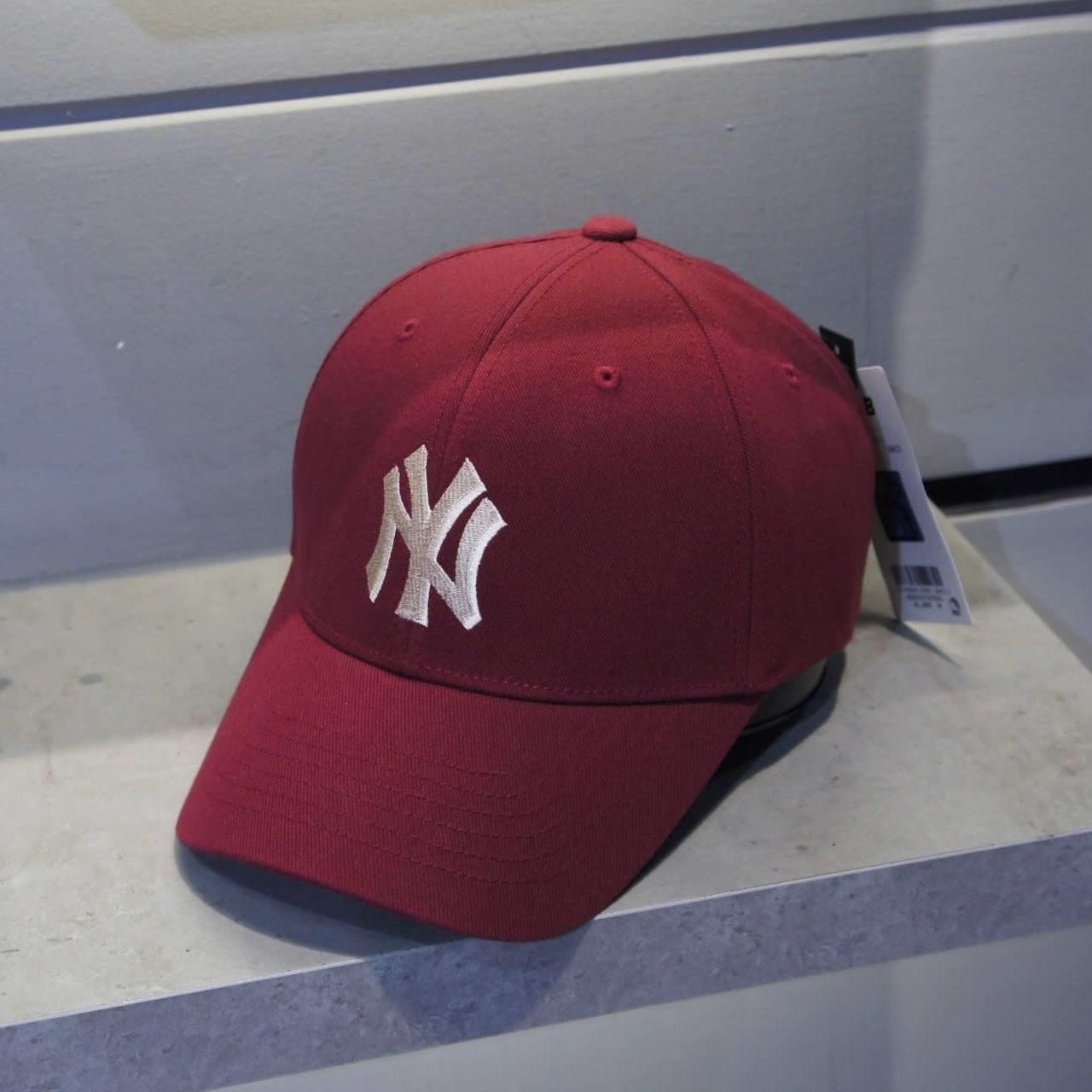 Giày thể thao, Balo thể thao, Nón thể thao, Thương hiệu giày nổi tiếng, Giày Adidas, Giày Nike, Balo Nike, Balo Adidas, Nón Nike, Nón Adidas