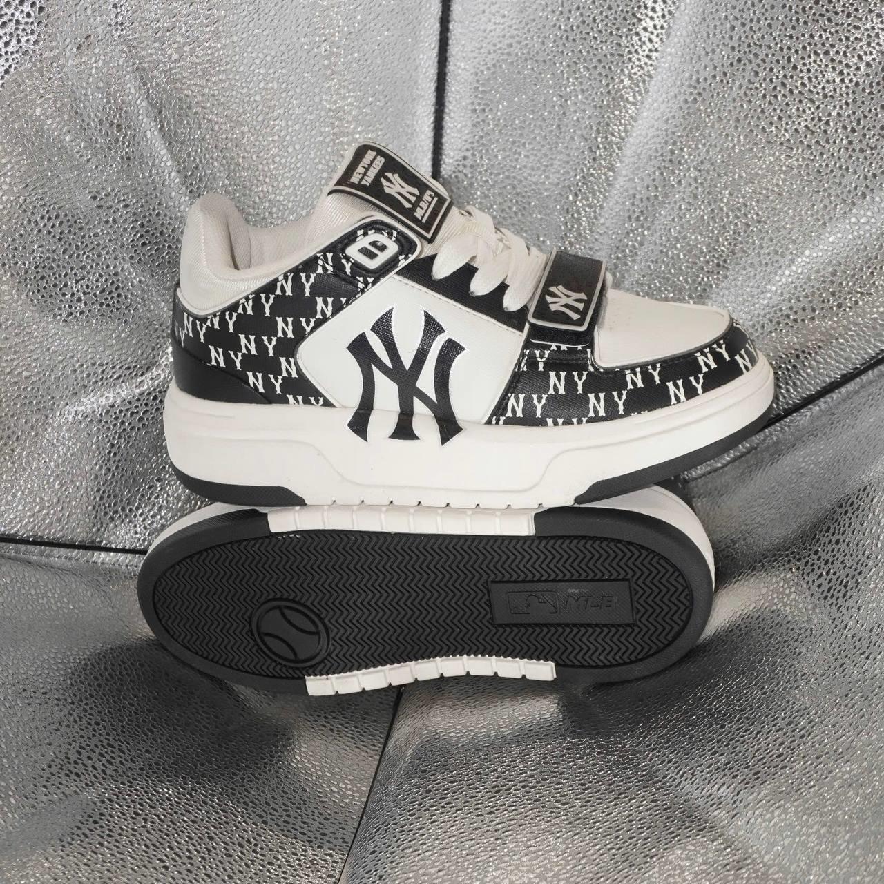 Giày thể thao, Balo thể thao, Nón thể thao, Thương hiệu giày nổi tiếng, Giày Adidas, Giày Nike, Balo Nike, Balo Adidas, Nón Nike, Nón Adidas