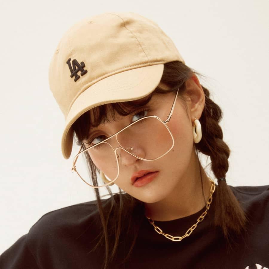 Giày thể thao, Balo thể thao, Nón thể thao, Thương hiệu giày nổi tiếng, Giày Adidas, Giày Nike, Balo Nike, Balo Adidas, Nón Nike, Nón Adidas