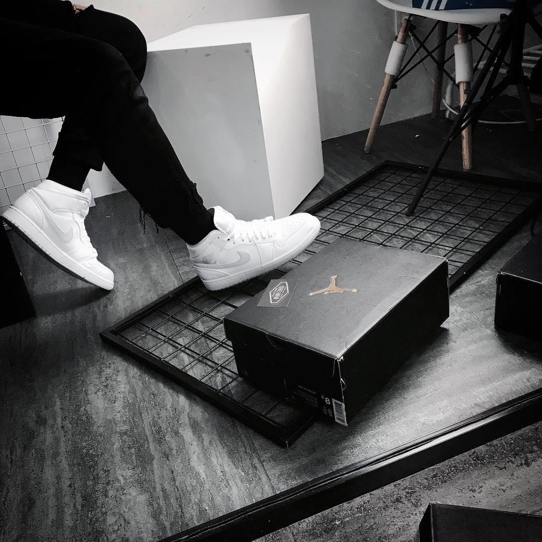 giày thể thao chính hãng, giày nike chính hãng, giày adidas chính hãng, giày newbalance chính hãng, giày converse chính hãng, giày puma chính hãng, giày vans chính hãng, giày asics chính hãng, giày everlast chính hãng, nước hoa chính hãng, ba lô, dép, dép quai ngang