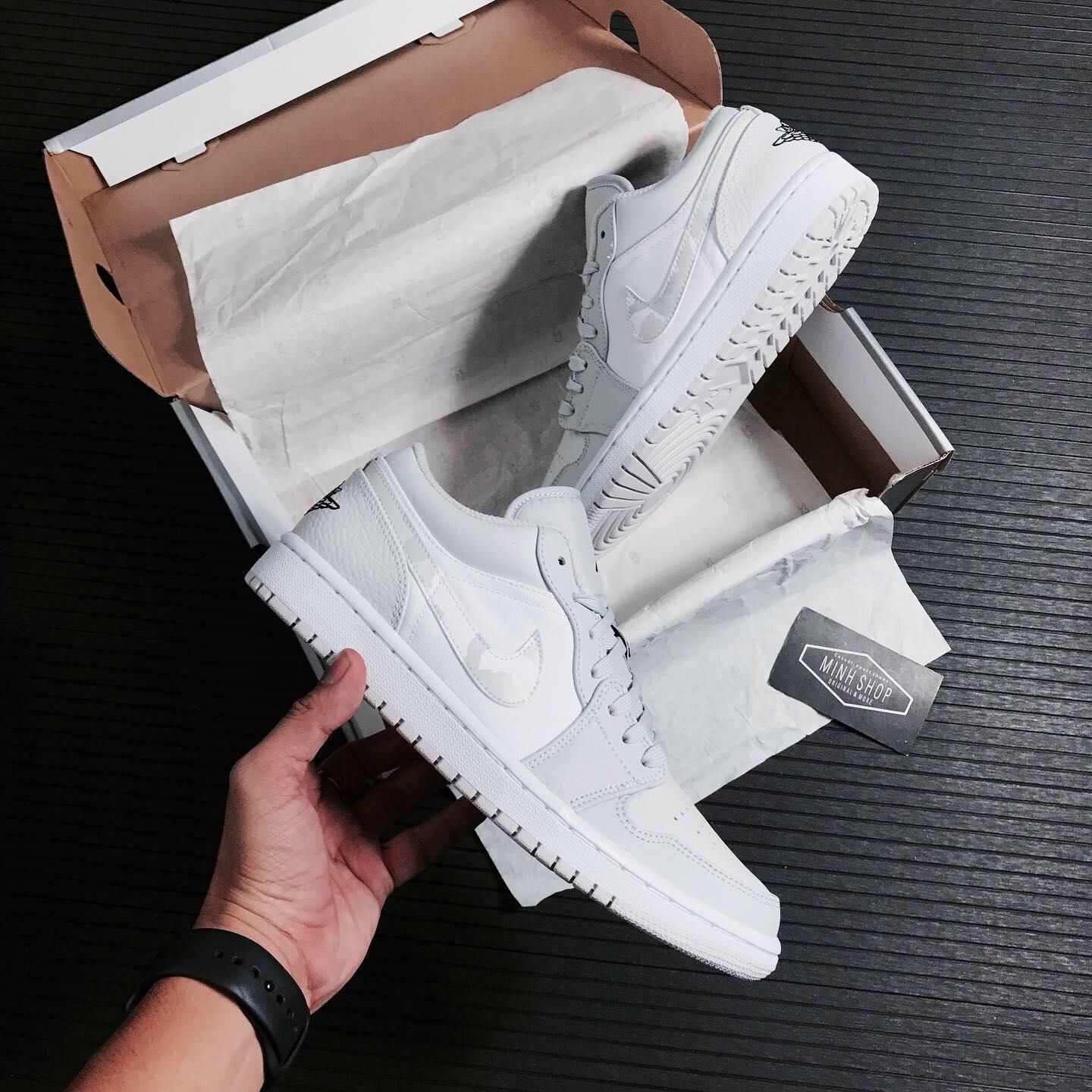 giày thể thao chính hãng, giày nike chính hãng, giày adidas chính hãng, giày newbalance chính hãng, giày converse chính hãng, giày puma chính hãng, giày vans chính hãng, giày asics chính hãng, giày everlast chính hãng, nước hoa chính hãng, ba lô, dép, dép quai ngang