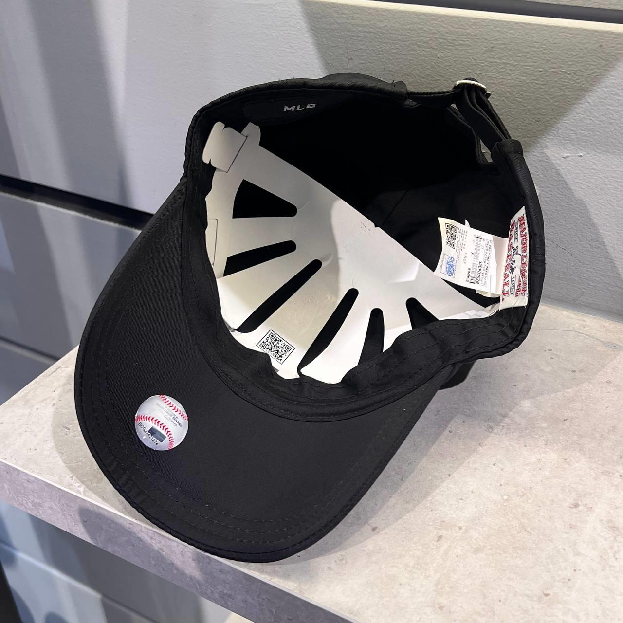 Giày thể thao, Balo thể thao, Nón thể thao, Thương hiệu giày nổi tiếng, Giày Adidas, Giày Nike, Balo Nike, Balo Adidas, Nón Nike, Nón Adidas