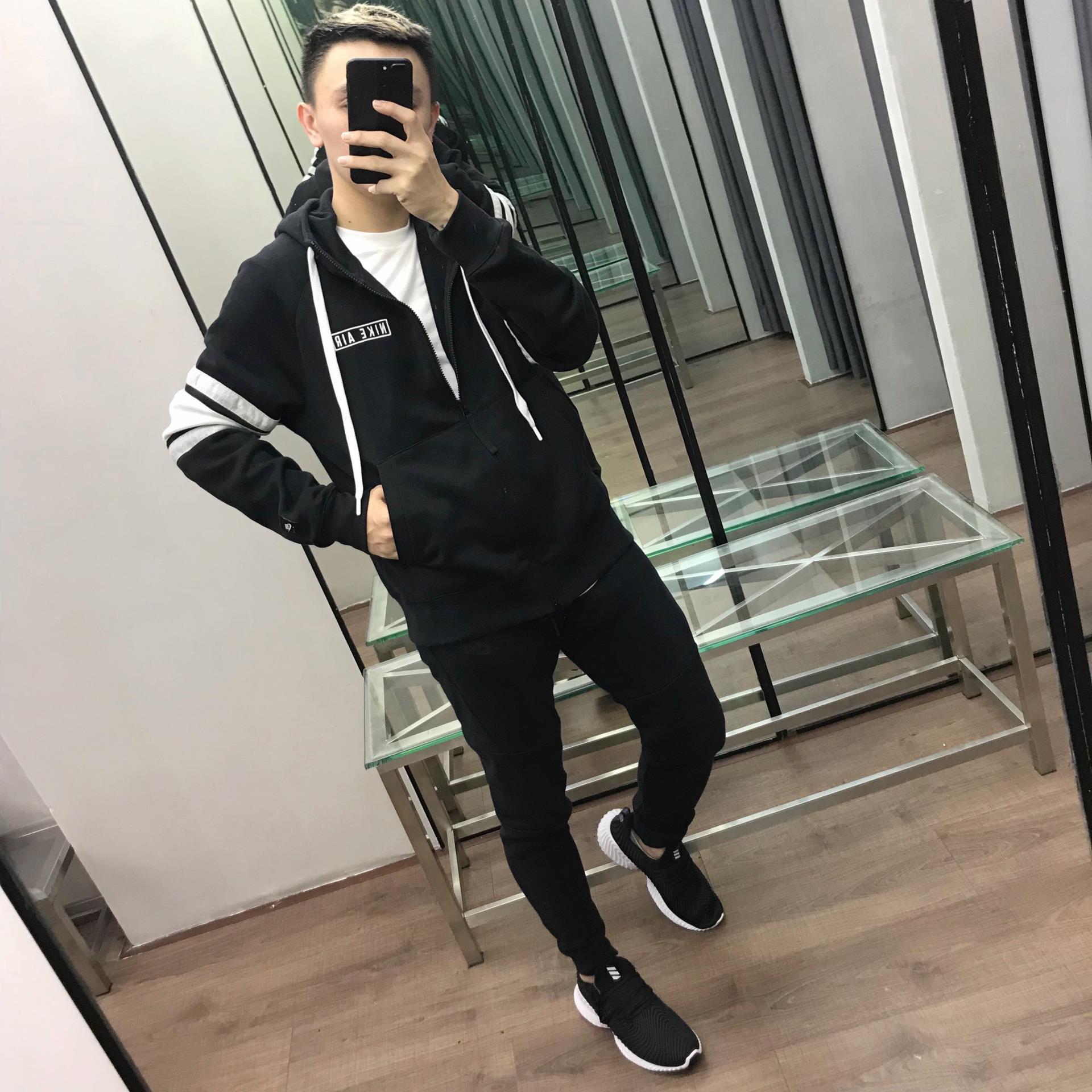 City Culture, hệ thống cửa hàng phân phối chuyên phân phối đồ thể thao, đồng hồ, nước hoa chính hãng, chính ngạch, xách tay từ US, UK, Korea, Japan.