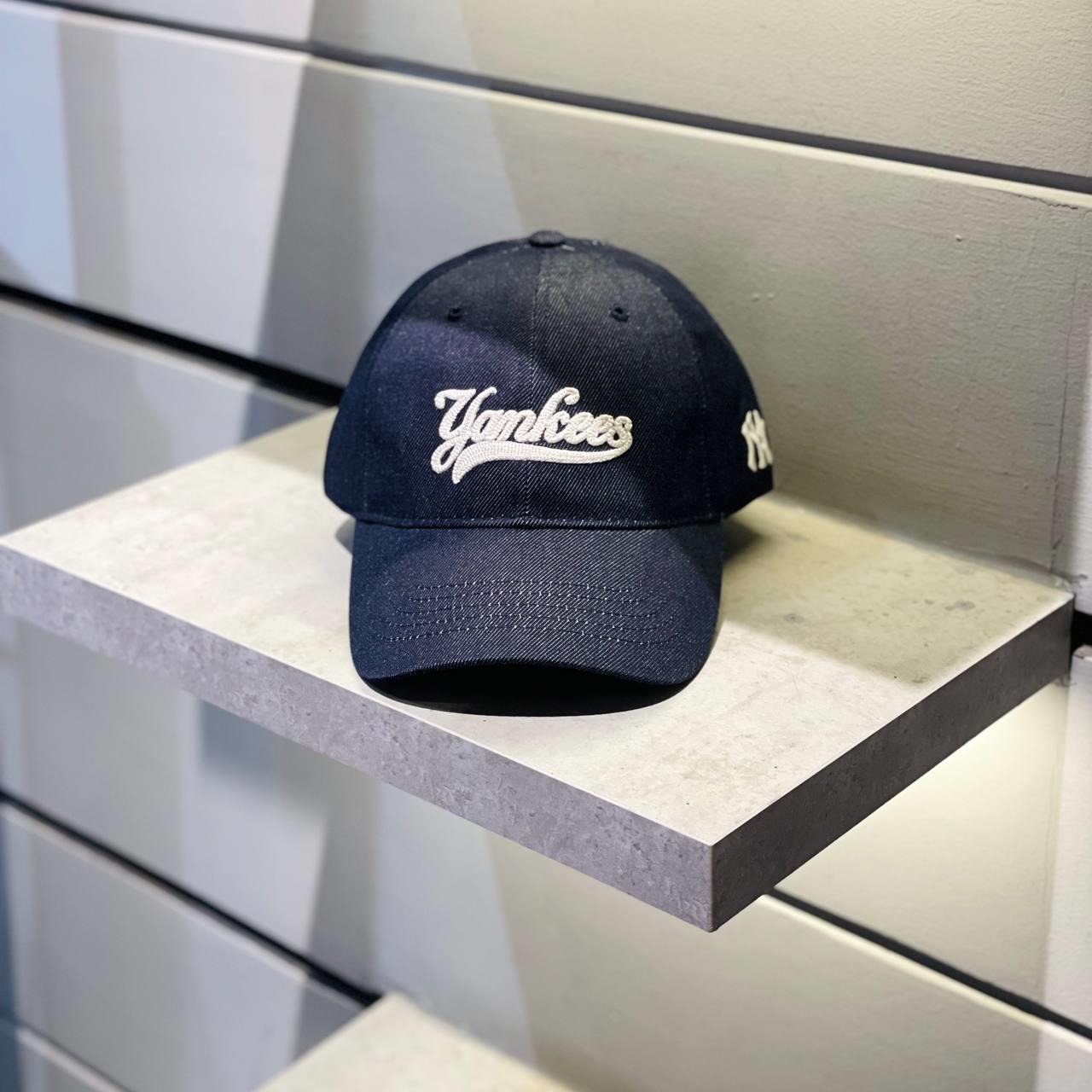 Giày thể thao, Balo thể thao, Nón thể thao, Thương hiệu giày nổi tiếng, Giày Adidas, Giày Nike, Balo Nike, Balo Adidas, Nón Nike, Nón Adidas