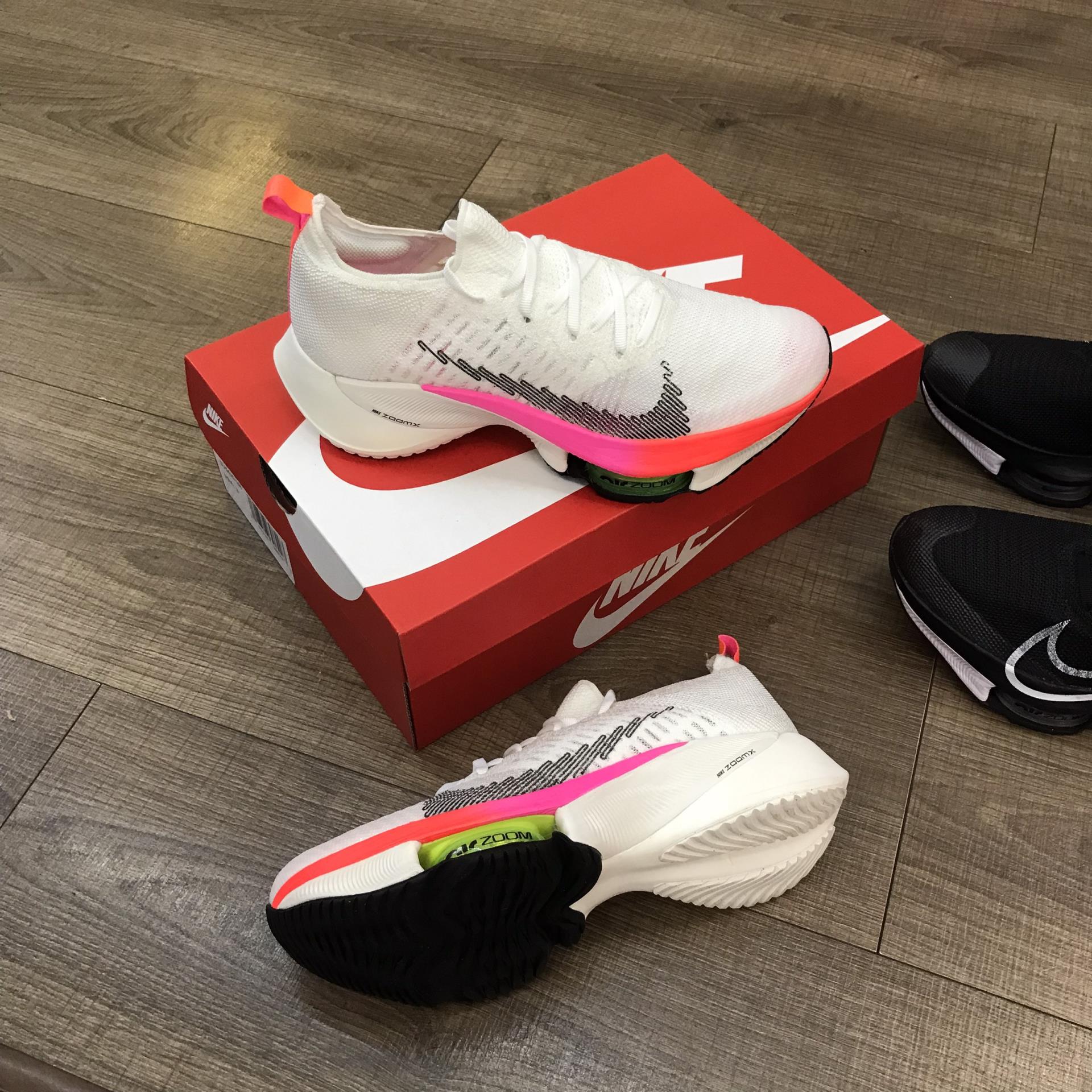 giày thể thao chính hãng, giày nike chính hãng, giày adidas chính hãng, giày newbalance chính hãng, giày converse chính hãng, giày puma chính hãng, giày vans chính hãng, giày asics chính hãng, giày everlast chính hãng, nước hoa chính hãng, ba lô, dép, dép quai ngang