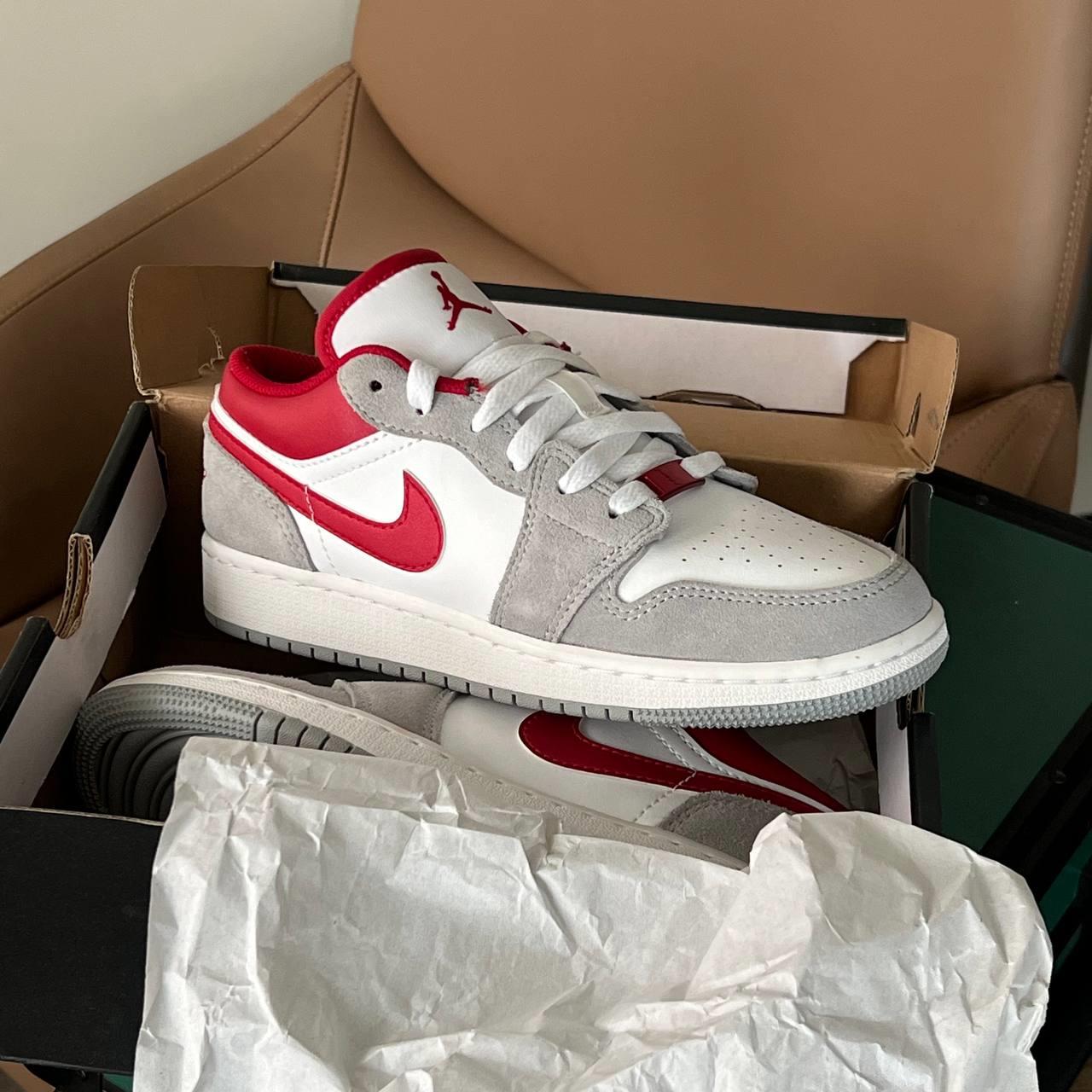 giày thể thao chính hãng, giày nike chính hãng, giày adidas chính hãng, giày newbalance chính hãng, giày converse chính hãng, giày puma chính hãng, giày vans chính hãng, giày asics chính hãng, giày everlast chính hãng, nước hoa chính hãng, ba lô, dép, dép quai ngang