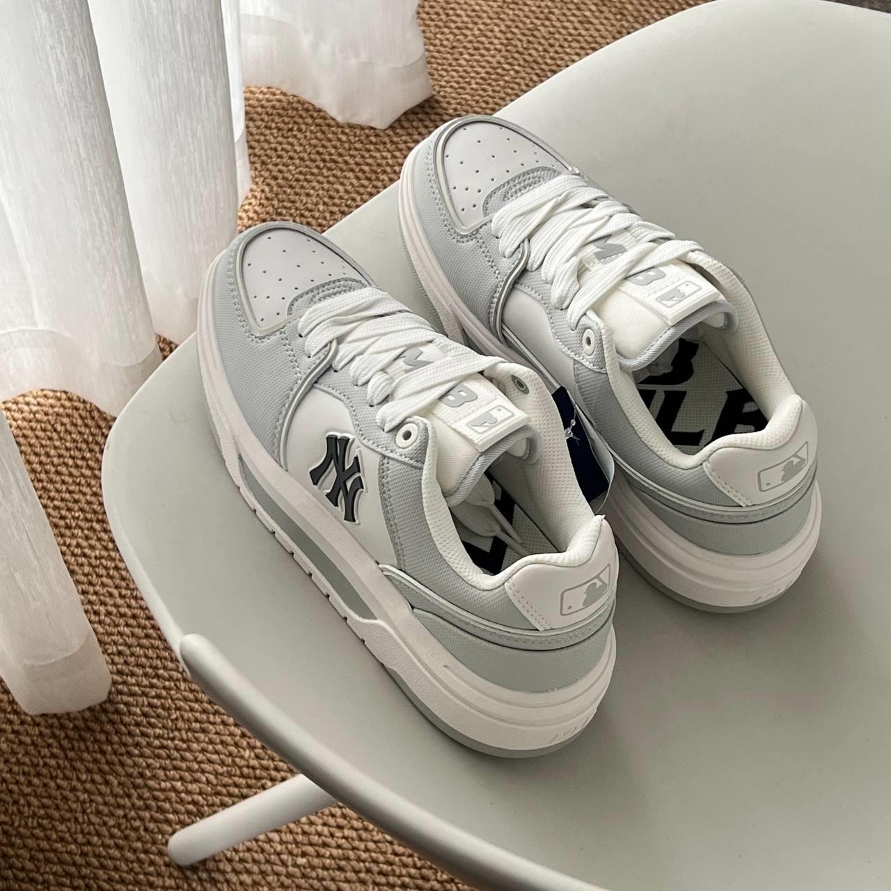 giày thể thao chính hãng, giày nike chính hãng, giày adidas chính hãng, giày newbalance chính hãng, giày converse chính hãng, giày puma chính hãng, giày vans chính hãng, giày asics chính hãng, giày everlast chính hãng, nước hoa chính hãng, ba lô, dép, dép quai ngang