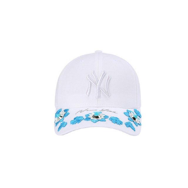 Giày thể thao, Balo thể thao, Nón thể thao, Thương hiệu giày nổi tiếng, Giày Adidas, Giày Nike, Balo Nike, Balo Adidas, Nón Nike, Nón Adidas