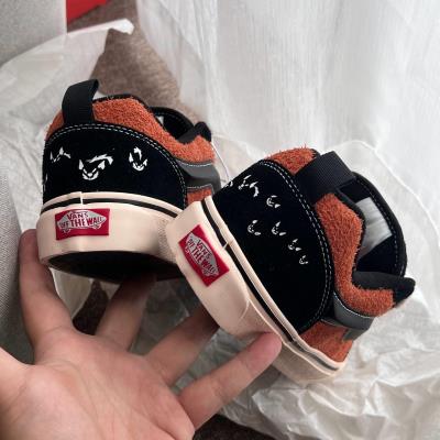 giày thể thao chính hãng, giày nike chính hãng, giày adidas chính hãng, giày newbalance chính hãng, giày converse chính hãng, giày puma chính hãng, giày vans chính hãng, giày asics chính hãng, giày everlast chính hãng, nước hoa chính hãng, ba lô, dép, dép quai ngang