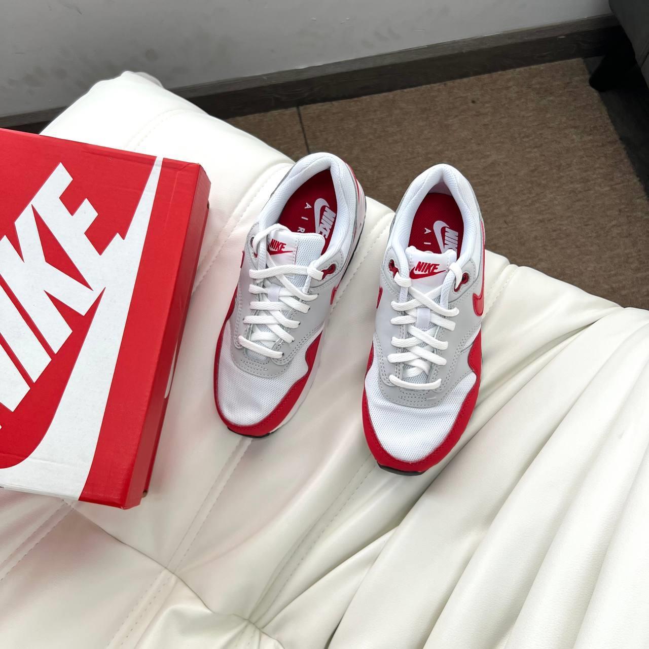 City Culture, hệ thống cửa hàng phân phối chuyên phân phối đồ thể thao, đồng hồ, nước hoa chính hãng, chính ngạch, xách tay từ US, UK, Korea, Japan.