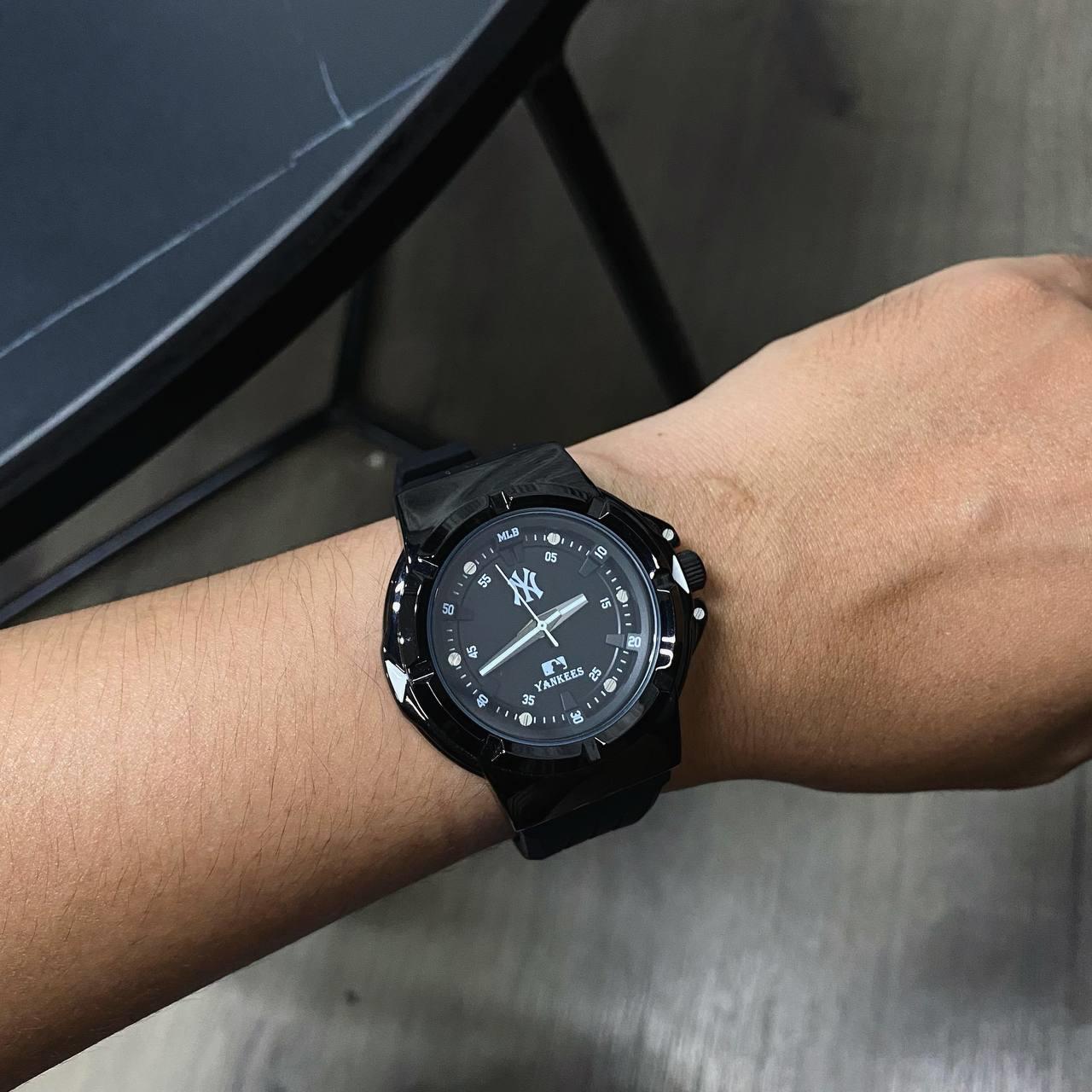 City Culture, hệ thống cửa hàng phân phối chuyên phân phối đồ thể thao, đồng hồ, nước hoa chính hãng, chính ngạch, xách tay từ US, UK, Korea, Japan.