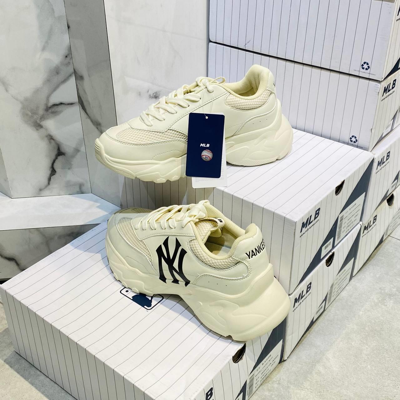 Giày thể thao, Balo thể thao, Nón thể thao, Thương hiệu giày nổi tiếng, Giày Adidas, Giày Nike, Balo Nike, Balo Adidas, Nón Nike, Nón Adidas
