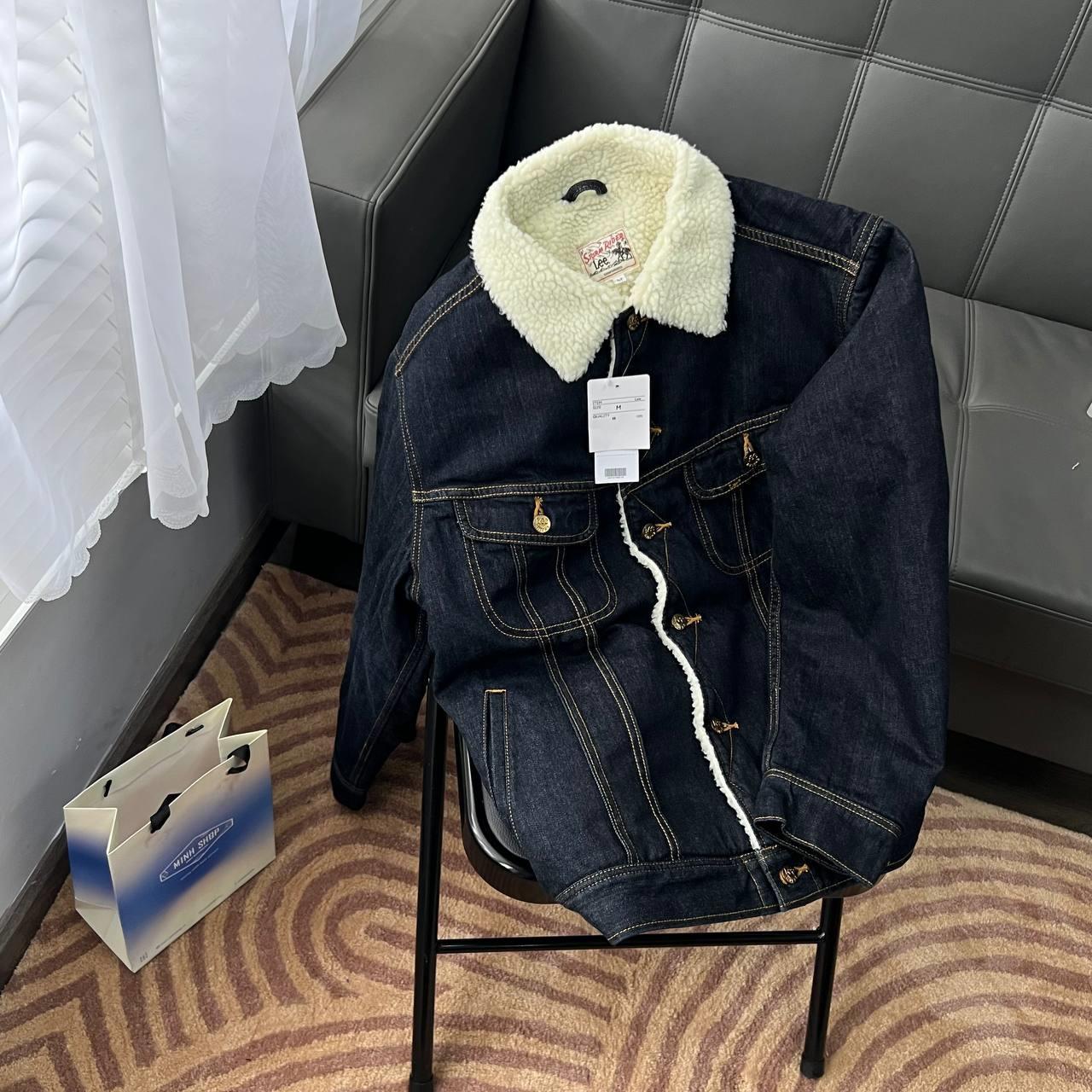 City Culture, hệ thống cửa hàng phân phối chuyên phân phối đồ thể thao, đồng hồ, nước hoa chính hãng, chính ngạch, xách tay từ US, UK, Korea, Japan.