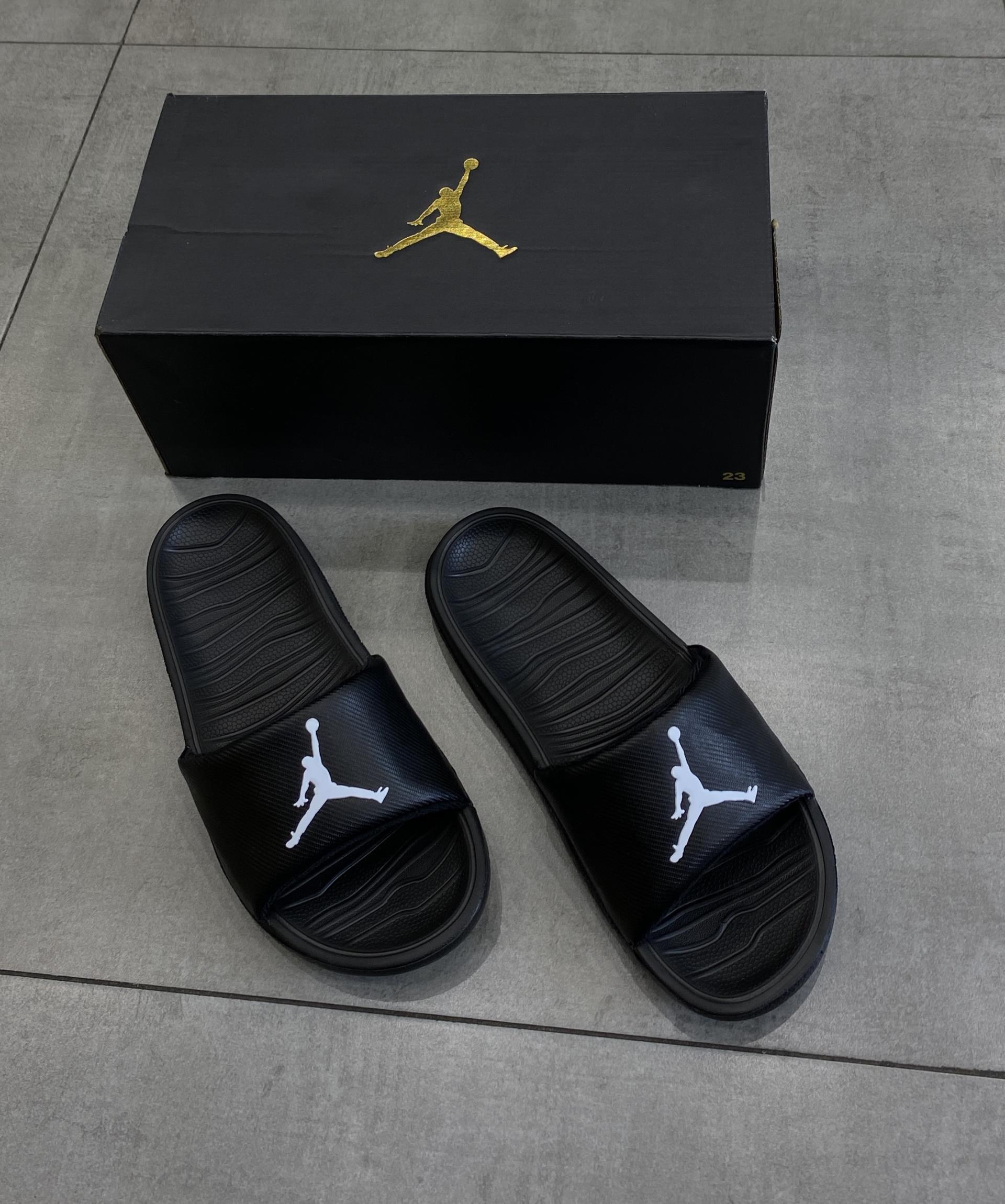 Giày thể thao, Balo thể thao, Nón thể thao, Thương hiệu giày nổi tiếng, Giày Adidas, Giày Nike, Balo Nike, Balo Adidas, Nón Nike, Nón Adidas