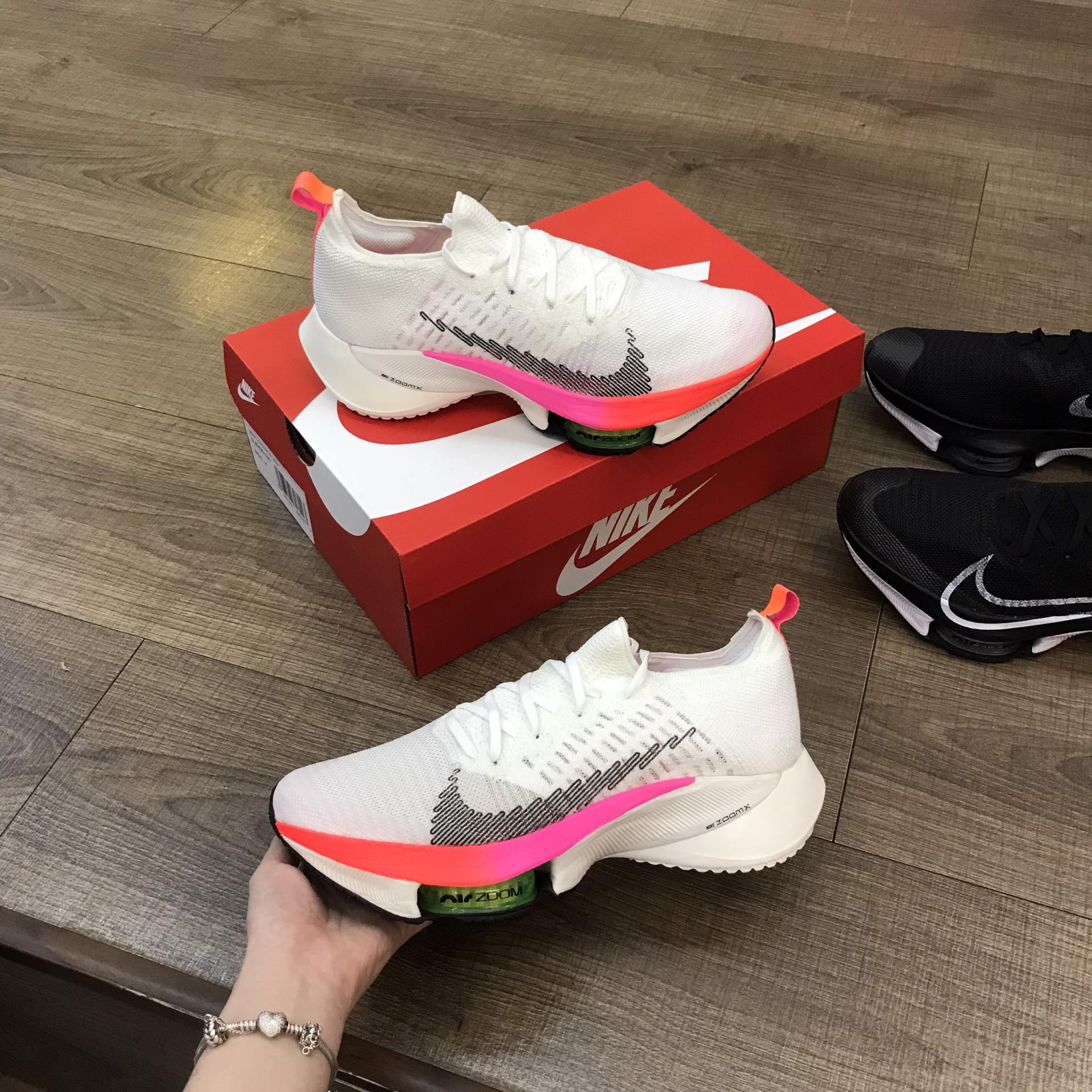 giày thể thao chính hãng, giày nike chính hãng, giày adidas chính hãng, giày newbalance chính hãng, giày converse chính hãng, giày puma chính hãng, giày vans chính hãng, giày asics chính hãng, giày everlast chính hãng, nước hoa chính hãng, ba lô, dép, dép quai ngang