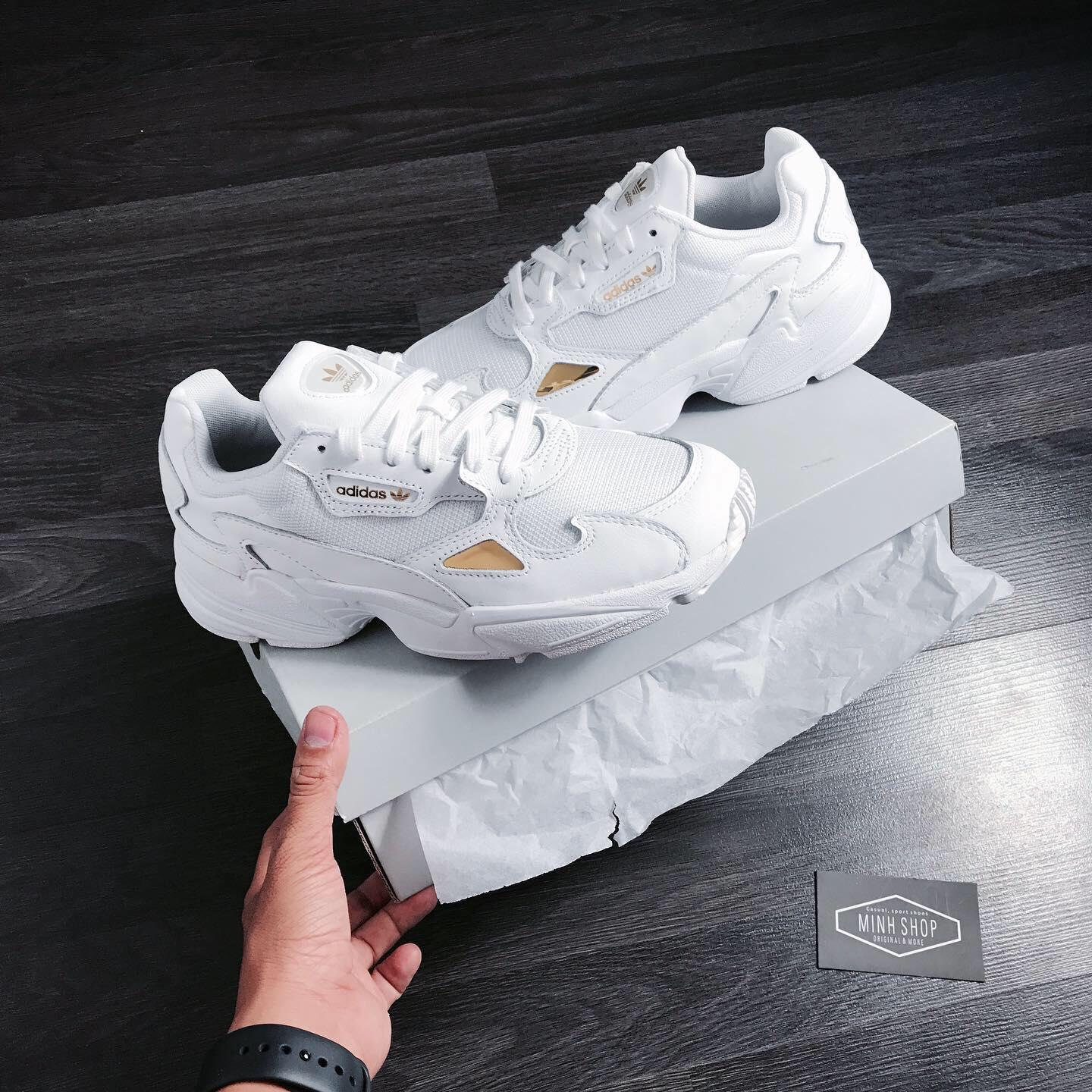 giày thể thao chính hãng, giày nike chính hãng, giày adidas chính hãng, giày newbalance chính hãng, giày converse chính hãng, giày puma chính hãng, giày vans chính hãng, giày asics chính hãng, giày everlast chính hãng, nước hoa chính hãng, ba lô, dép, dép quai ngang