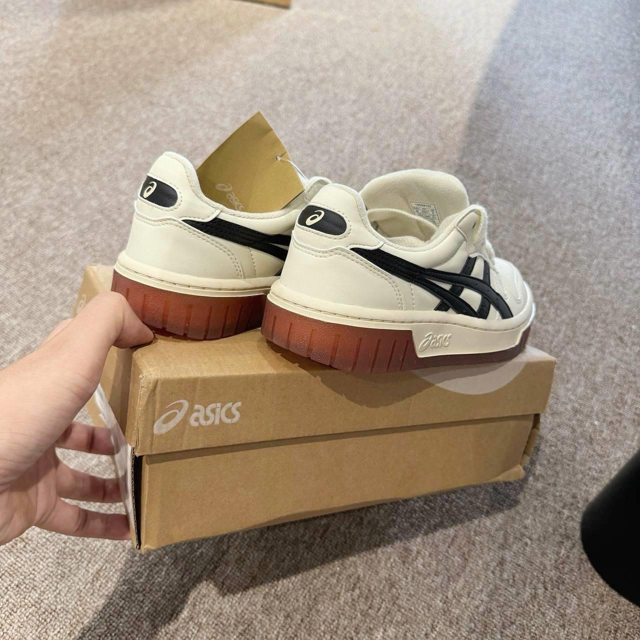 giày thể thao chính hãng, giày nike chính hãng, giày adidas chính hãng, giày newbalance chính hãng, giày converse chính hãng, giày puma chính hãng, giày vans chính hãng, giày asics chính hãng, giày everlast chính hãng, nước hoa chính hãng, ba lô, dép, dép quai ngang