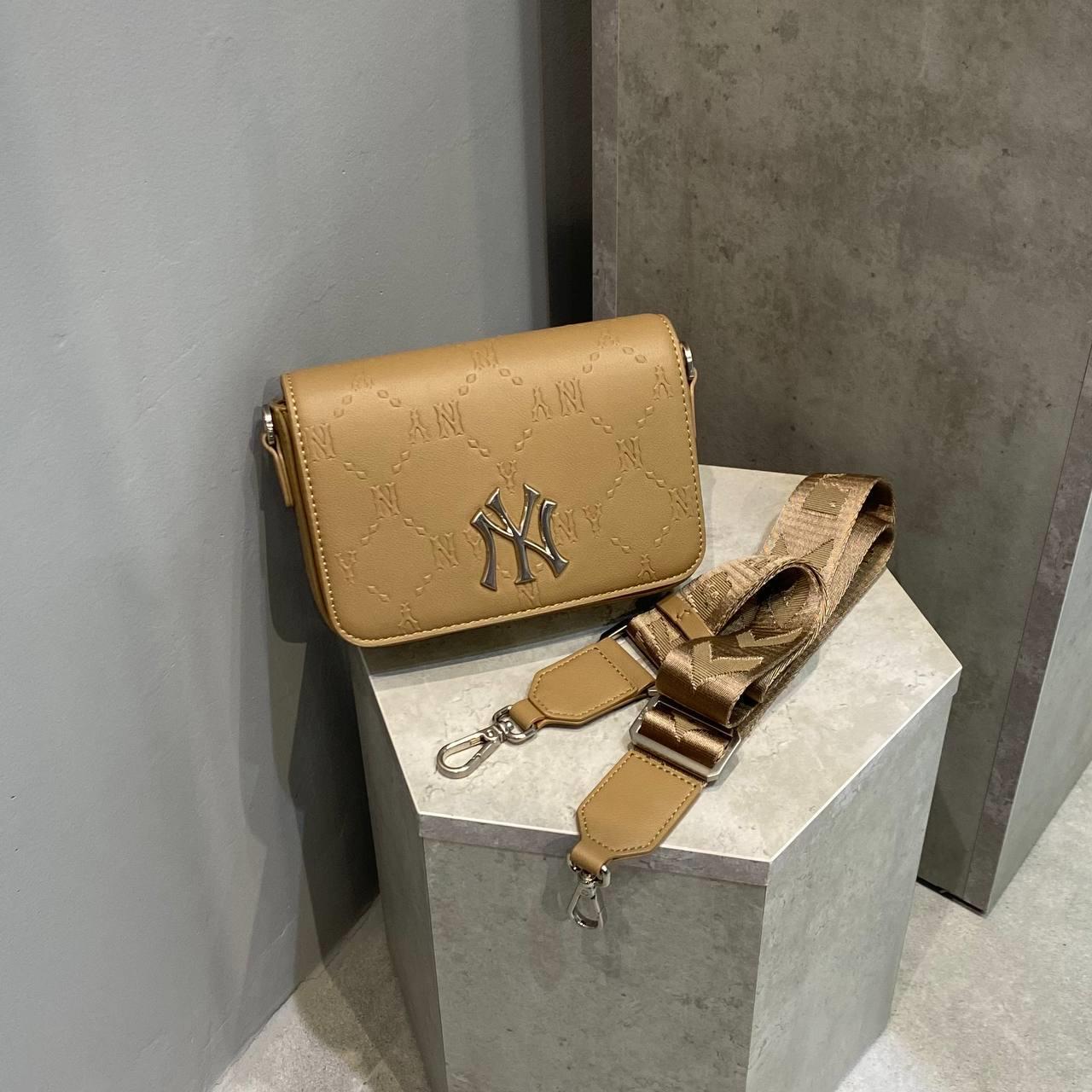 Giày thể thao, Balo thể thao, Nón thể thao, Thương hiệu giày nổi tiếng, Giày Adidas, Giày Nike, Balo Nike, Balo Adidas, Nón Nike, Nón Adidas