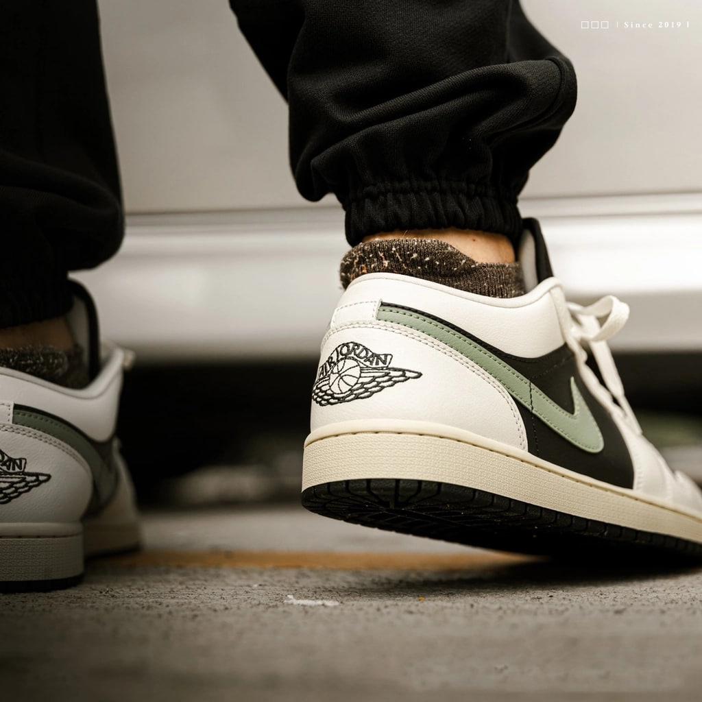 giày thể thao chính hãng, giày nike chính hãng, giày adidas chính hãng, giày newbalance chính hãng, giày converse chính hãng, giày puma chính hãng, giày vans chính hãng, giày asics chính hãng, giày everlast chính hãng, nước hoa chính hãng, ba lô, dép, dép quai ngang