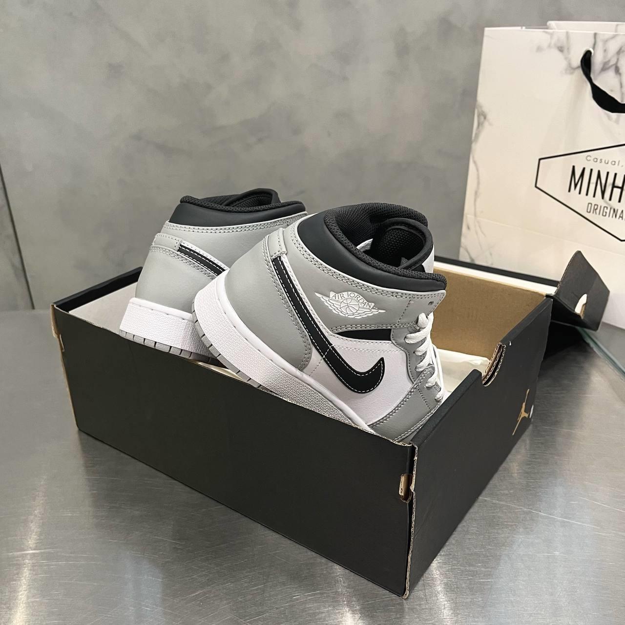 giày thể thao chính hãng, giày nike chính hãng, giày adidas chính hãng, giày newbalance chính hãng, giày converse chính hãng, giày puma chính hãng, giày vans chính hãng, giày asics chính hãng, giày everlast chính hãng, nước hoa chính hãng, ba lô, dép, dép quai ngang