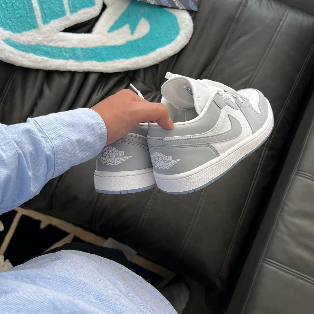 giày thể thao chính hãng, giày nike chính hãng, giày adidas chính hãng, giày newbalance chính hãng, giày converse chính hãng, giày puma chính hãng, giày vans chính hãng, giày asics chính hãng, giày everlast chính hãng, nước hoa chính hãng, ba lô, dép, dép quai ngang