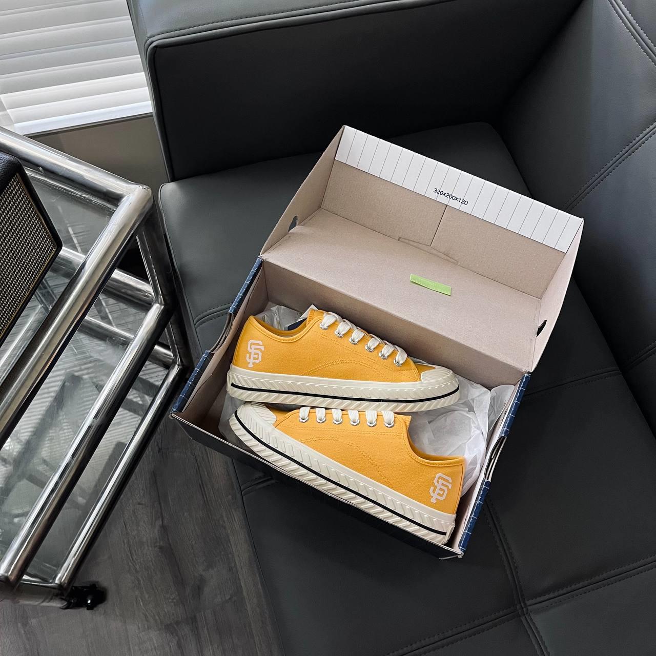 giày thể thao chính hãng, giày nike chính hãng, giày adidas chính hãng, giày newbalance chính hãng, giày converse chính hãng, giày puma chính hãng, giày vans chính hãng, giày asics chính hãng, giày everlast chính hãng, nước hoa chính hãng, ba lô, dép, dép quai ngang