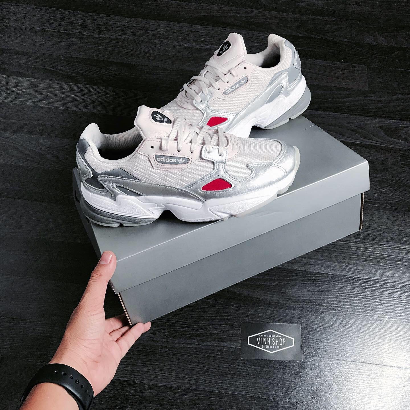 giày thể thao chính hãng, giày nike chính hãng, giày adidas chính hãng, giày newbalance chính hãng, giày converse chính hãng, giày puma chính hãng, giày vans chính hãng, giày asics chính hãng, giày everlast chính hãng, nước hoa chính hãng, ba lô, dép, dép quai ngang