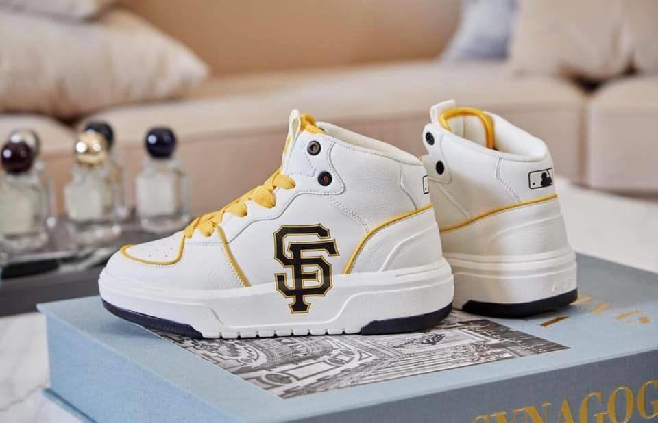 giày thể thao chính hãng, giày nike chính hãng, giày adidas chính hãng, giày newbalance chính hãng, giày converse chính hãng, giày puma chính hãng, giày vans chính hãng, giày asics chính hãng, giày everlast chính hãng, nước hoa chính hãng, ba lô, dép, dép quai ngang