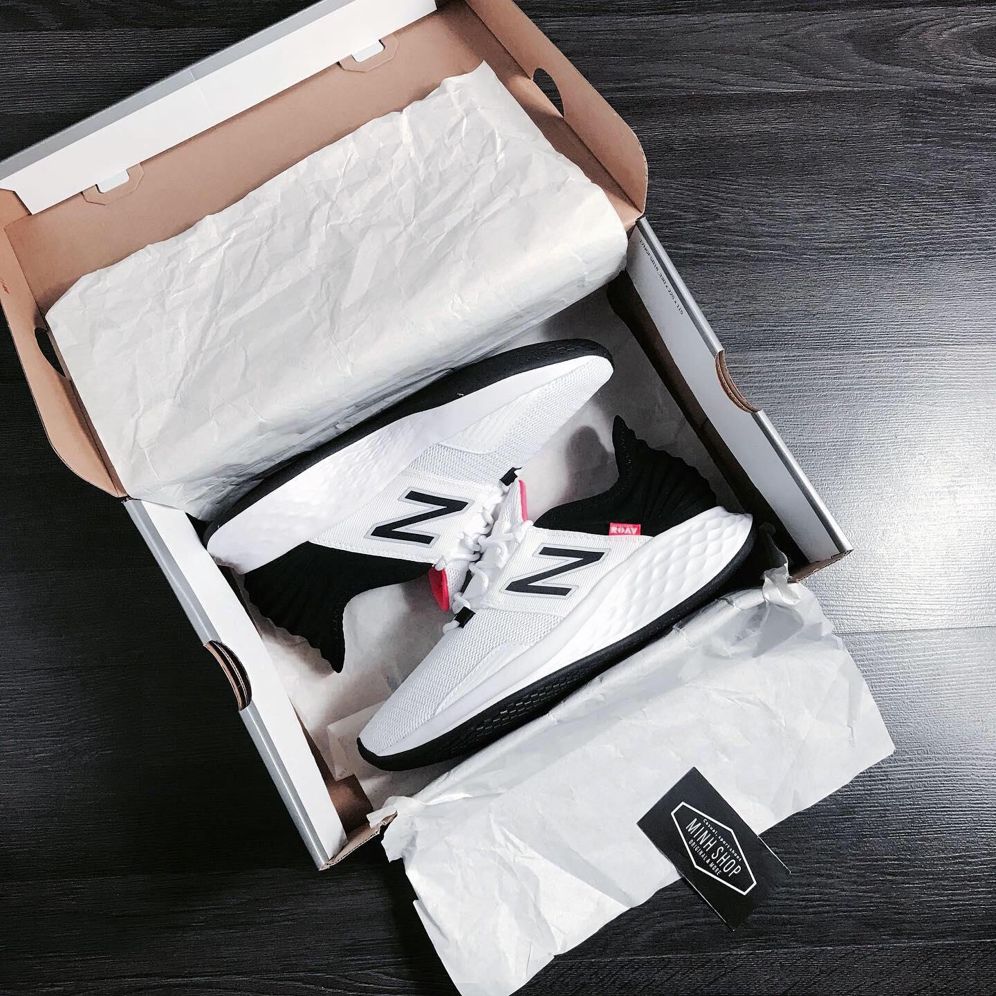 giày thể thao chính hãng, giày nike chính hãng, giày adidas chính hãng, giày newbalance chính hãng, giày converse chính hãng, giày puma chính hãng, giày vans chính hãng, giày asics chính hãng, giày everlast chính hãng, nước hoa chính hãng, ba lô, dép, dép quai ngang
