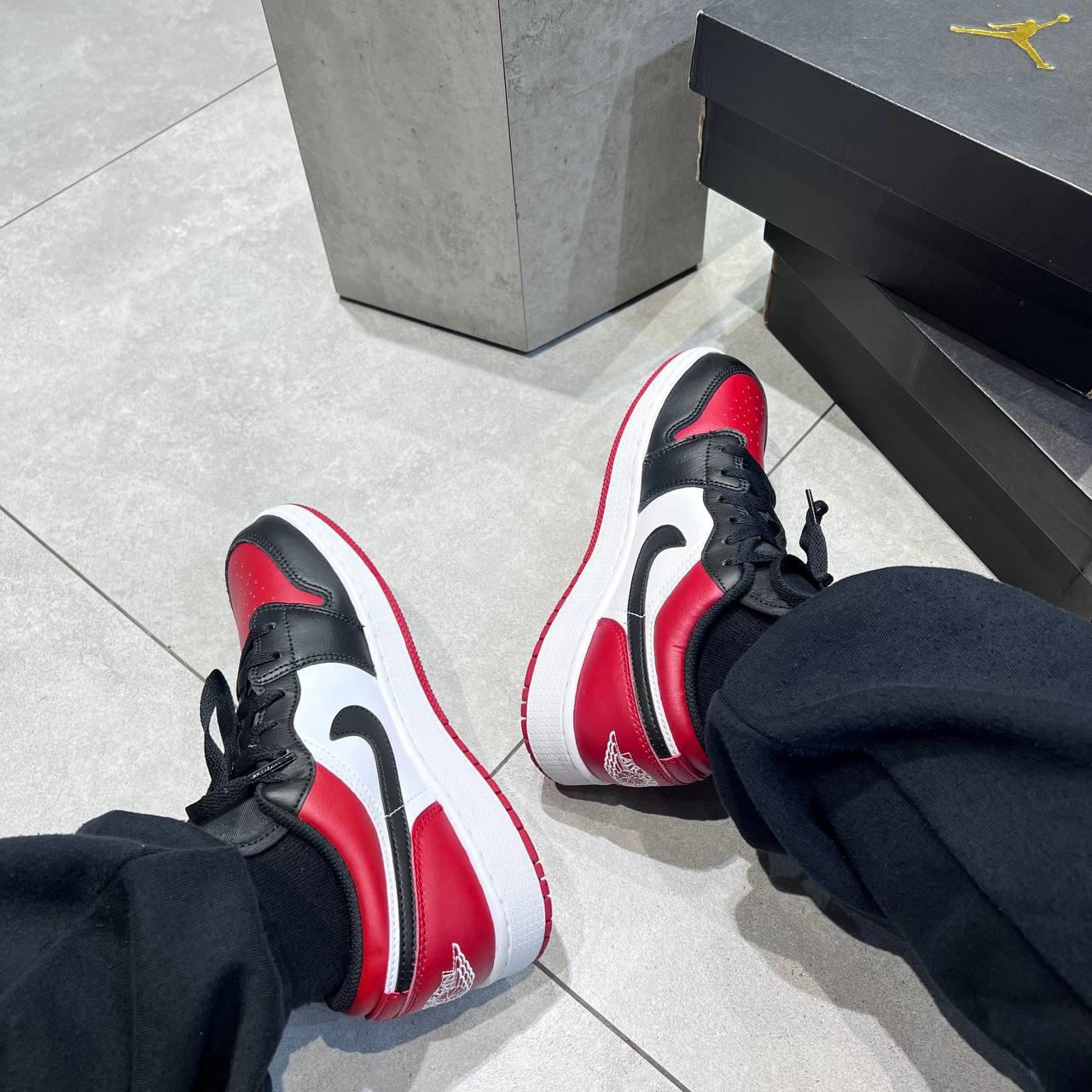 Giày thể thao, Balo thể thao, Nón thể thao, Thương hiệu giày nổi tiếng, Giày Adidas, Giày Nike, Balo Nike, Balo Adidas, Nón Nike, Nón Adidas