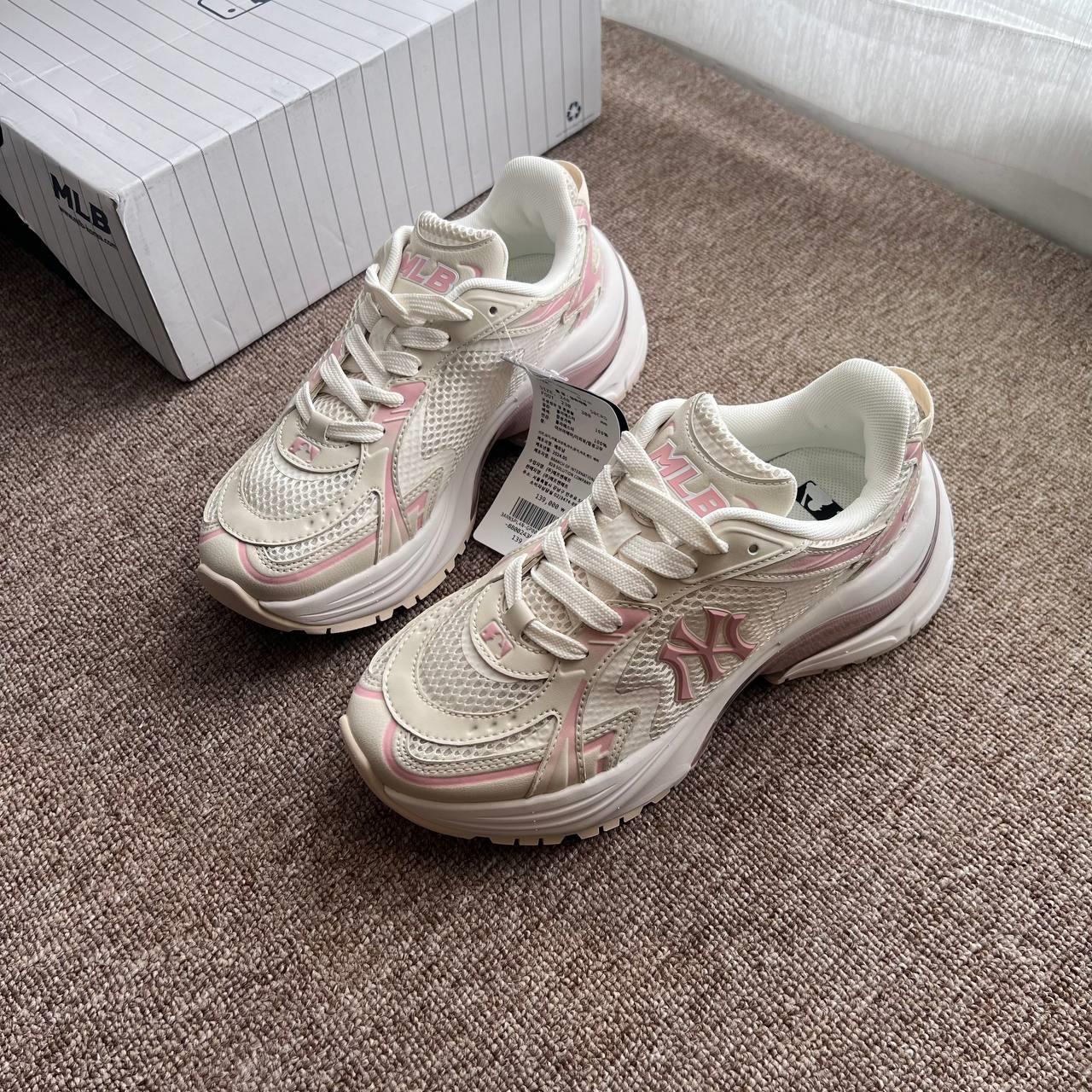 City Culture, hệ thống cửa hàng phân phối chuyên phân phối đồ thể thao, đồng hồ, nước hoa chính hãng, chính ngạch, xách tay từ US, UK, Korea, Japan.