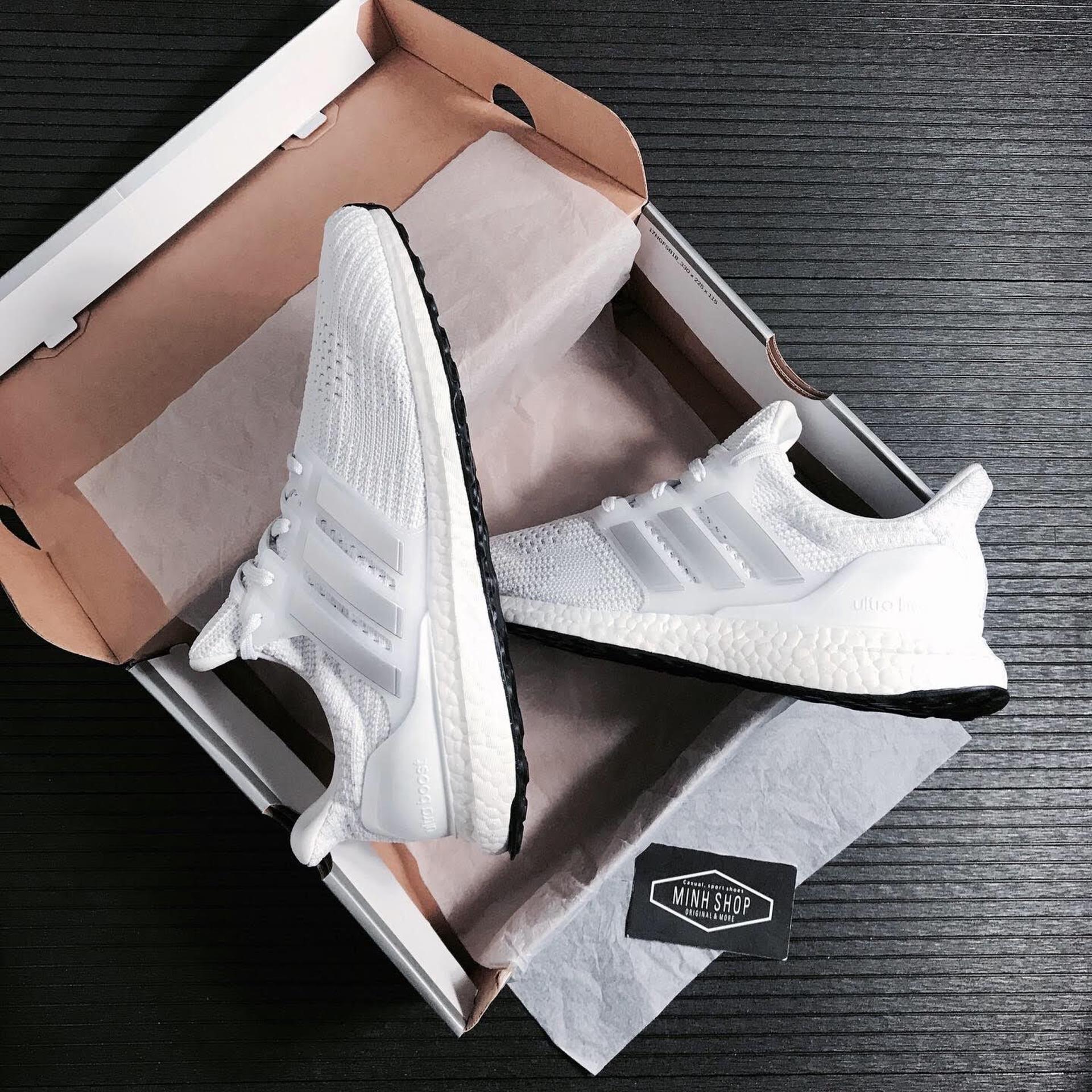 Giày Adidas Ultra Boost DNA 'White Silver Metallic' [FY9317]