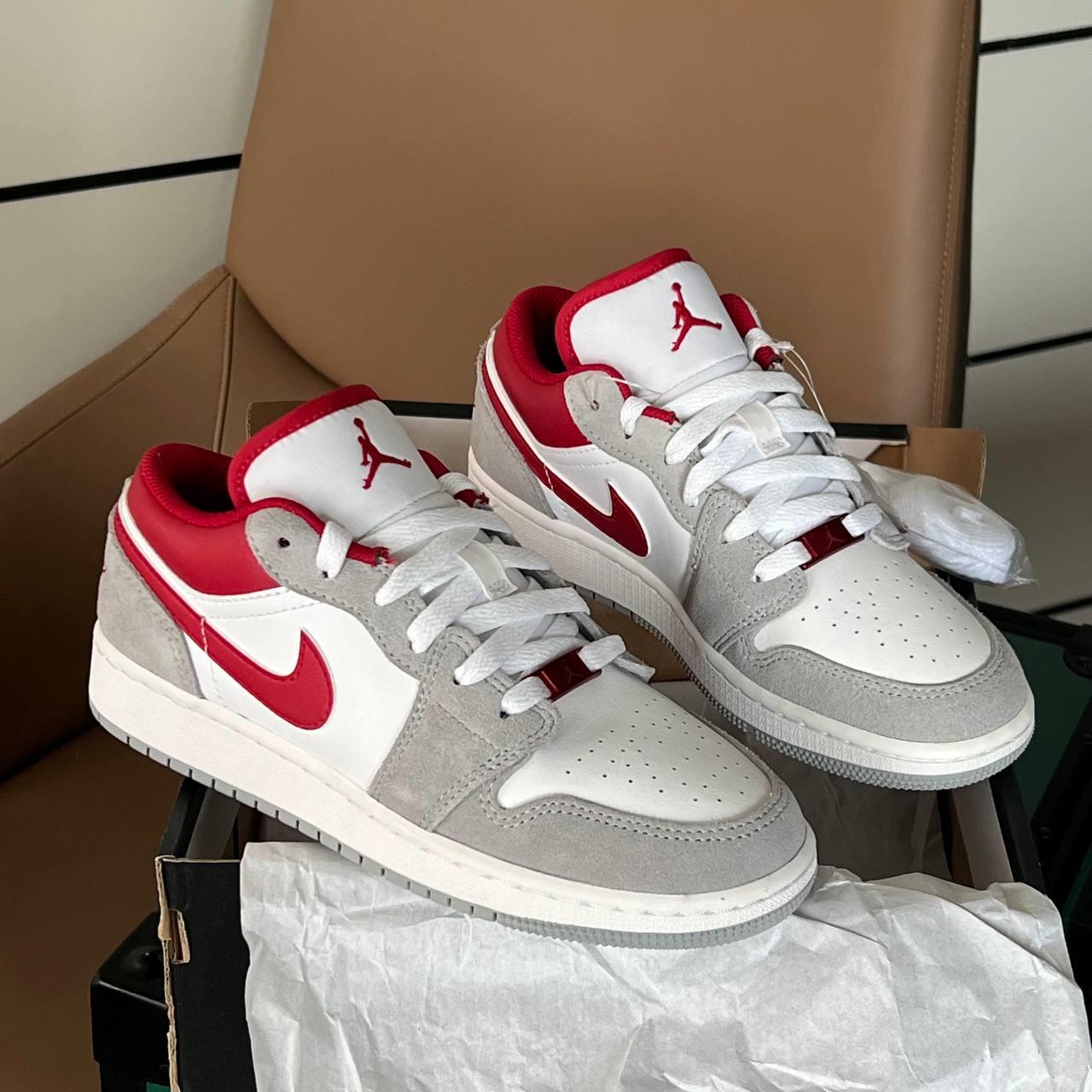 giày thể thao chính hãng, giày nike chính hãng, giày adidas chính hãng, giày newbalance chính hãng, giày converse chính hãng, giày puma chính hãng, giày vans chính hãng, giày asics chính hãng, giày everlast chính hãng, nước hoa chính hãng, ba lô, dép, dép quai ngang