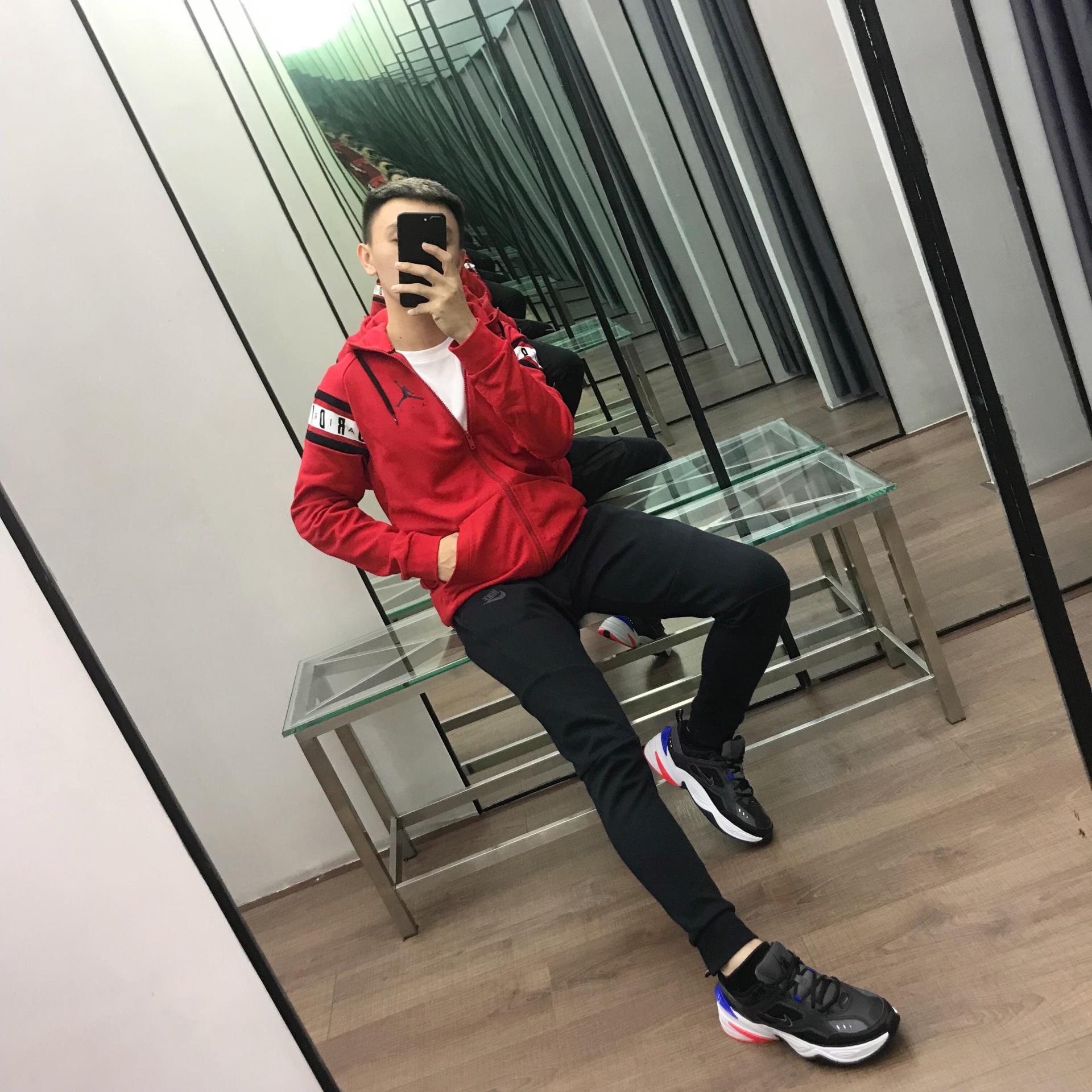 giày thể thao chính hãng, giày nike chính hãng, giày adidas chính hãng, giày newbalance chính hãng, giày converse chính hãng, giày puma chính hãng, giày vans chính hãng, giày asics chính hãng, giày everlast chính hãng, nước hoa chính hãng, ba lô, dép, dép quai ngang