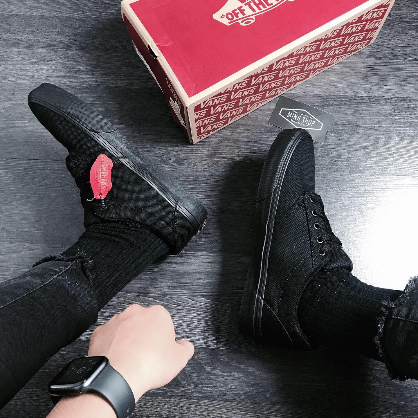 giày thể thao chính hãng, giày nike chính hãng, giày adidas chính hãng, giày newbalance chính hãng, giày converse chính hãng, giày puma chính hãng, giày vans chính hãng, giày asics chính hãng, giày everlast chính hãng, nước hoa chính hãng, ba lô, dép, dép quai ngang