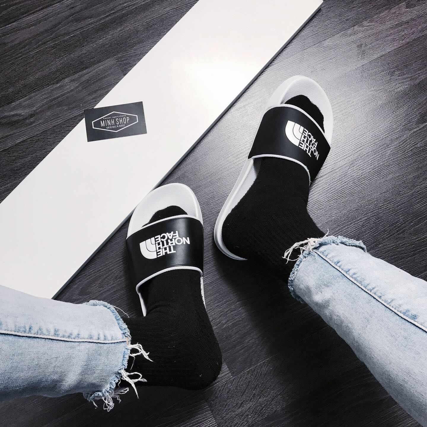 giày thể thao chính hãng, giày nike chính hãng, giày adidas chính hãng, giày newbalance chính hãng, giày converse chính hãng, giày puma chính hãng, giày vans chính hãng, giày asics chính hãng, giày everlast chính hãng, nước hoa chính hãng, ba lô, dép, dép quai ngang