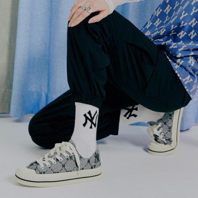 Giày thể thao, Balo thể thao, Nón thể thao, Thương hiệu giày nổi tiếng, Giày Adidas, Giày Nike, Balo Nike, Balo Adidas, Nón Nike, Nón Adidas