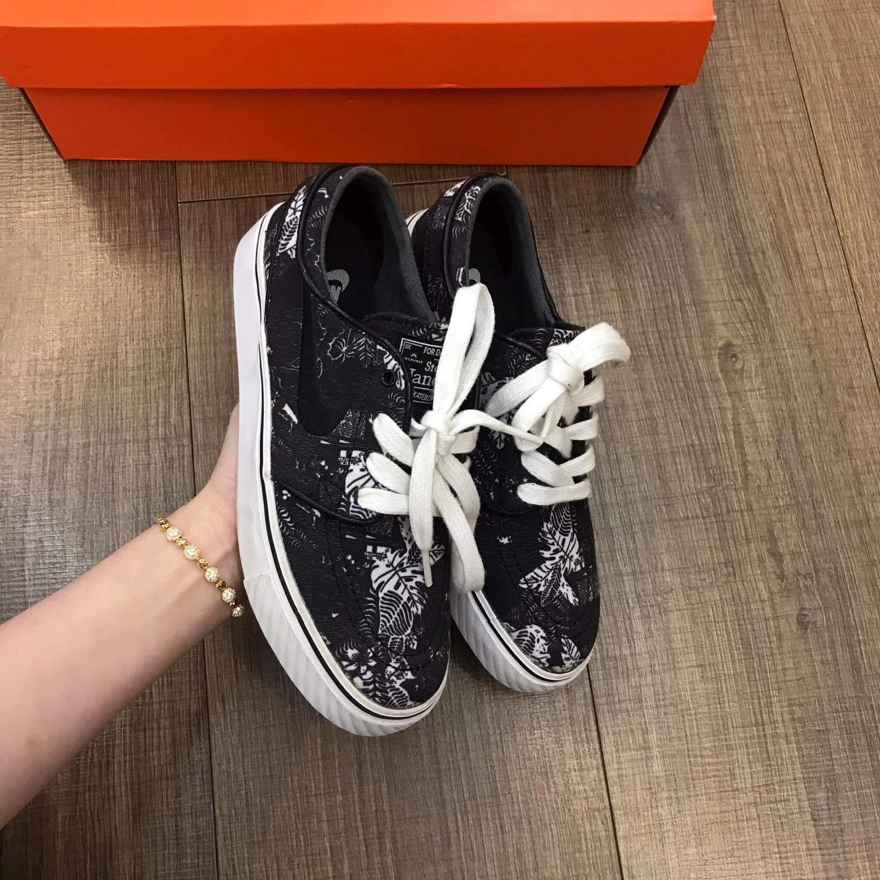 giày thể thao chính hãng, giày nike chính hãng, giày adidas chính hãng, giày newbalance chính hãng, giày converse chính hãng, giày puma chính hãng, giày vans chính hãng, giày asics chính hãng, giày everlast chính hãng, nước hoa chính hãng, ba lô, dép, dép quai ngang