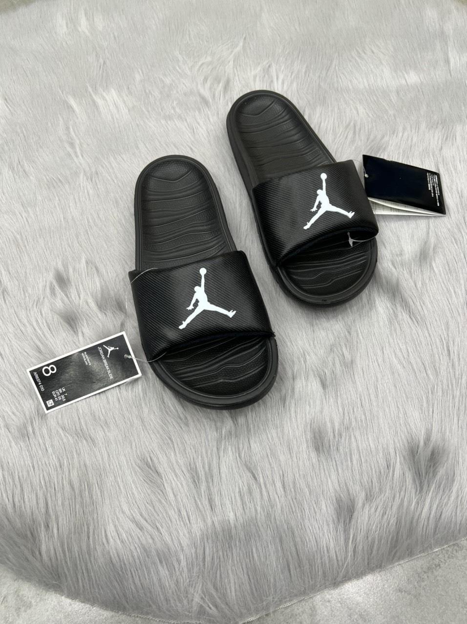 Giày thể thao, Balo thể thao, Nón thể thao, Thương hiệu giày nổi tiếng, Giày Adidas, Giày Nike, Balo Nike, Balo Adidas, Nón Nike, Nón Adidas