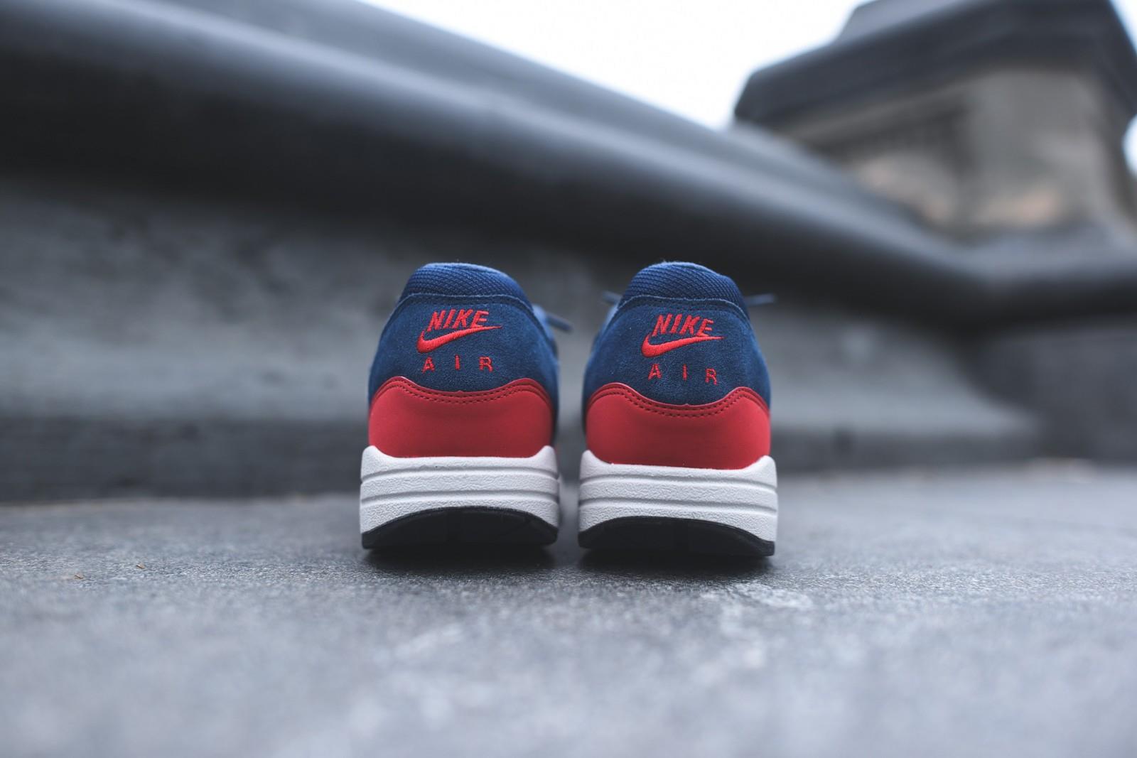 giày thể thao chính hãng, giày nike chính hãng, giày adidas chính hãng, giày newbalance chính hãng, giày converse chính hãng, giày puma chính hãng, giày vans chính hãng, giày asics chính hãng, giày everlast chính hãng, nước hoa chính hãng, ba lô, dép, dép quai ngang