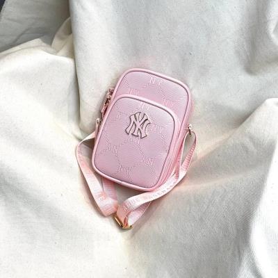 19132 - Túi MLB Diamond Monogram PU Emboss Cell Phone NY Pink