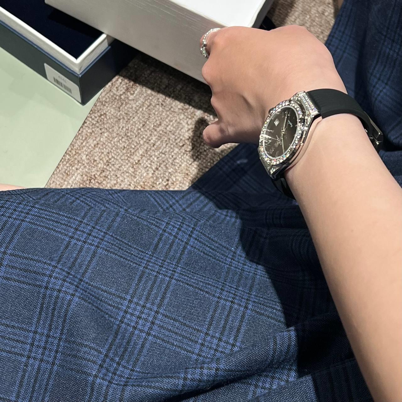 giày thể thao chính hãng, giày nike chính hãng, giày adidas chính hãng, giày newbalance chính hãng, giày converse chính hãng, giày puma chính hãng, giày vans chính hãng, giày asics chính hãng, giày everlast chính hãng, nước hoa chính hãng, ba lô, dép, dép quai ngang
