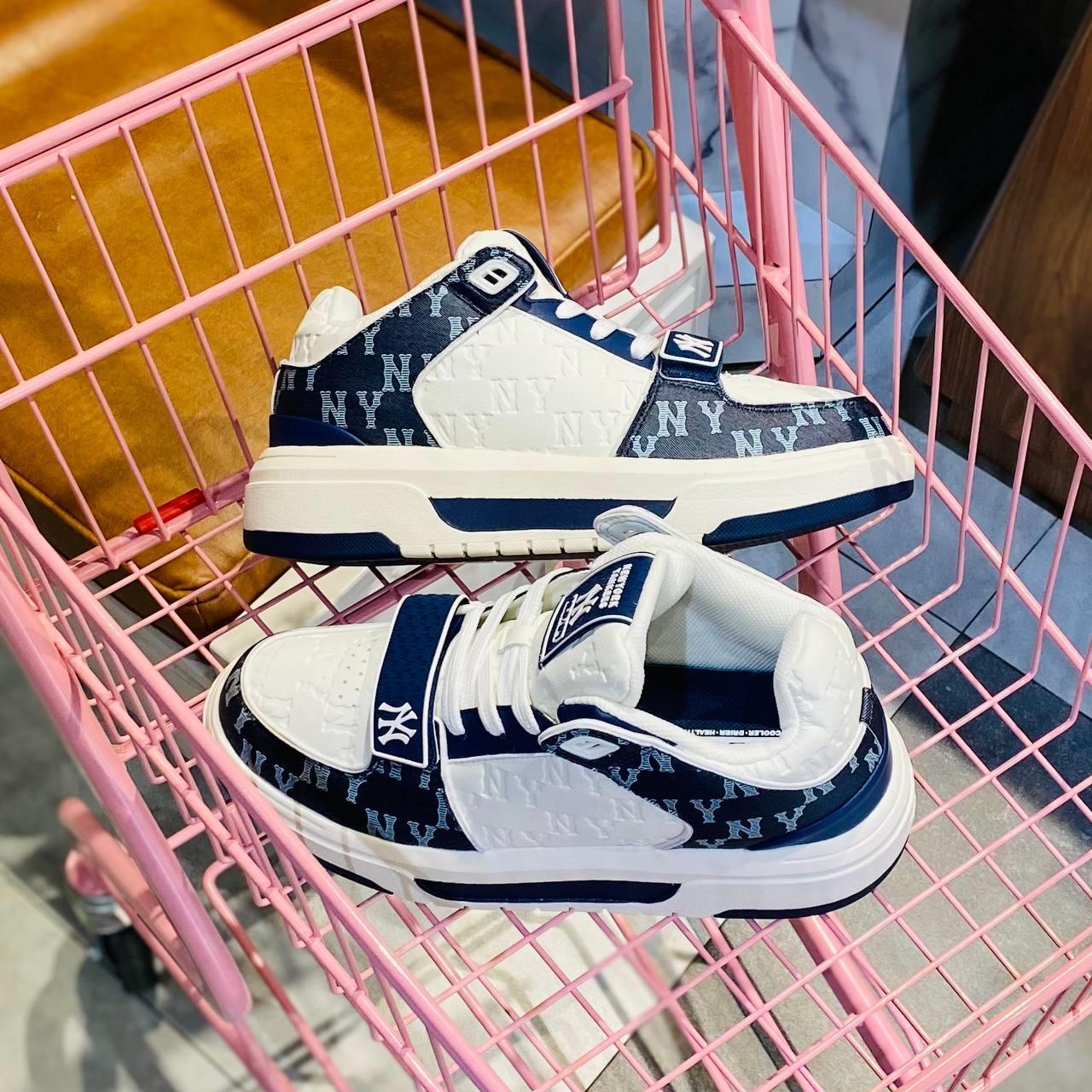 Giày thể thao, Balo thể thao, Nón thể thao, Thương hiệu giày nổi tiếng, Giày Adidas, Giày Nike, Balo Nike, Balo Adidas, Nón Nike, Nón Adidas