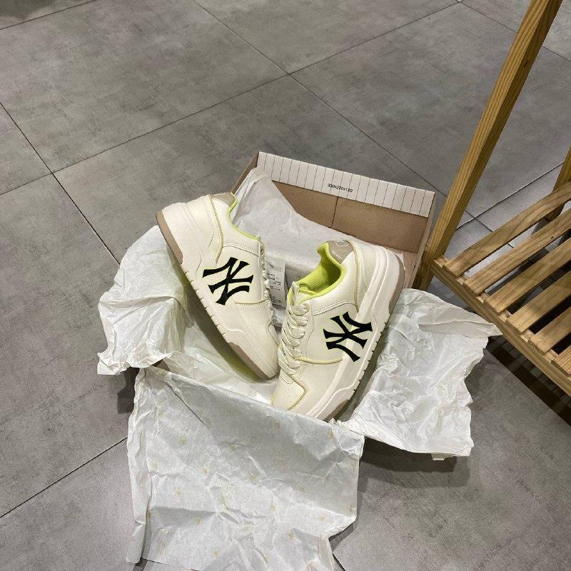 Giày thể thao, Balo thể thao, Nón thể thao, Thương hiệu giày nổi tiếng, Giày Adidas, Giày Nike, Balo Nike, Balo Adidas, Nón Nike, Nón Adidas